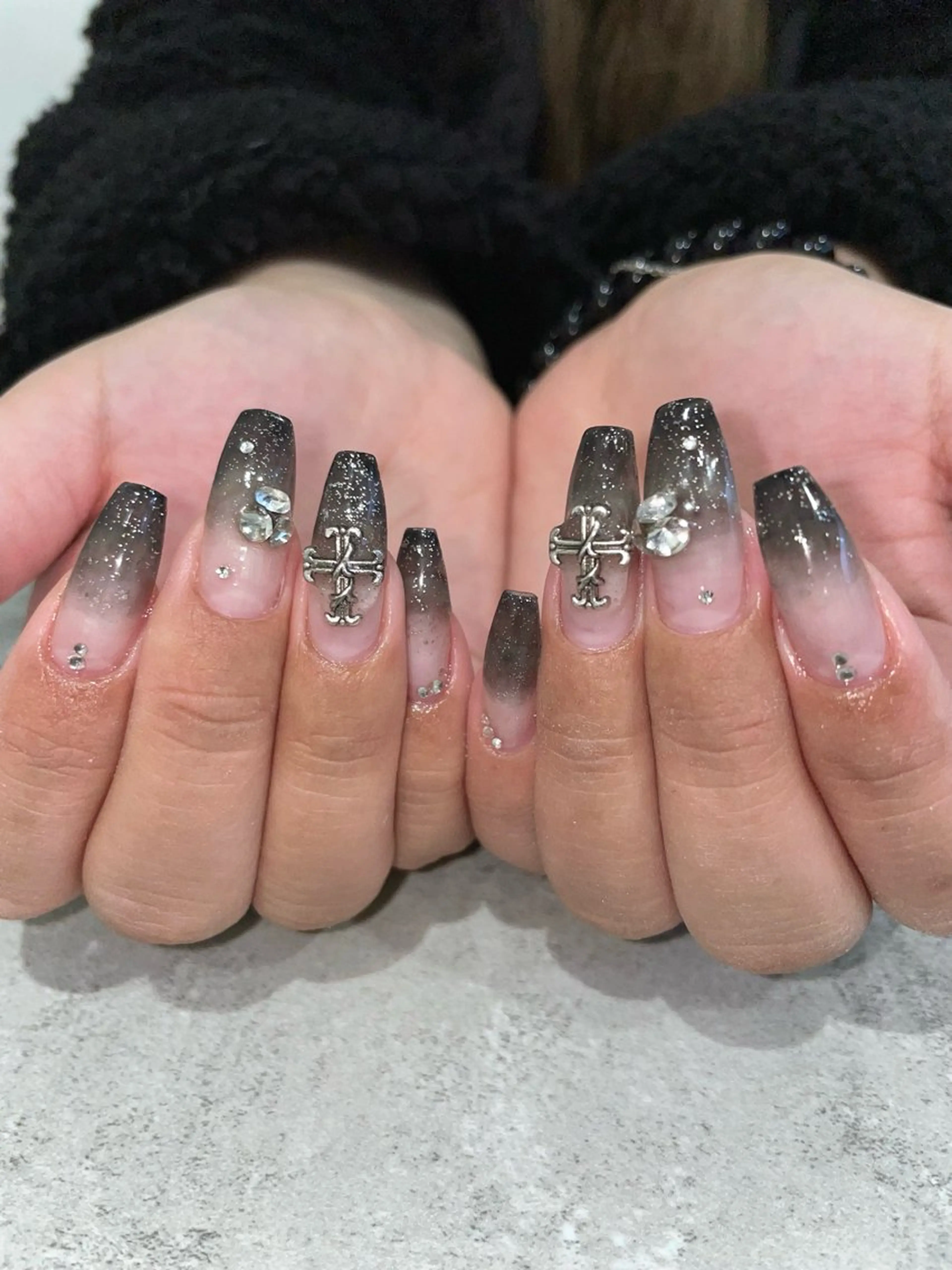 ネイル 持ち込み ハンドネイル Raviliss ♡のネイルデザイン