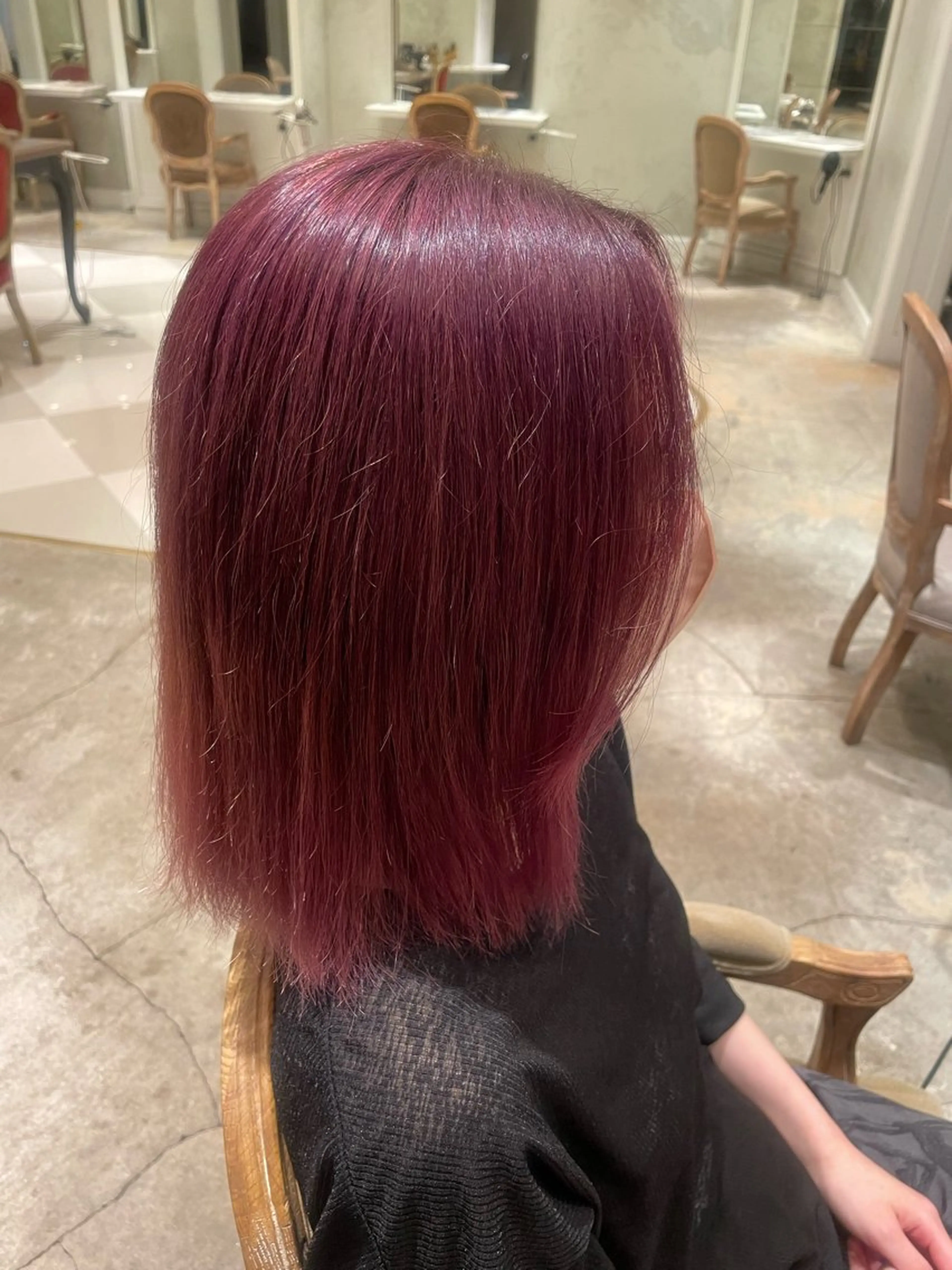 セミロング カラー ヘアカラー 🪱BAROQUE anzu📛のヘアスタイル