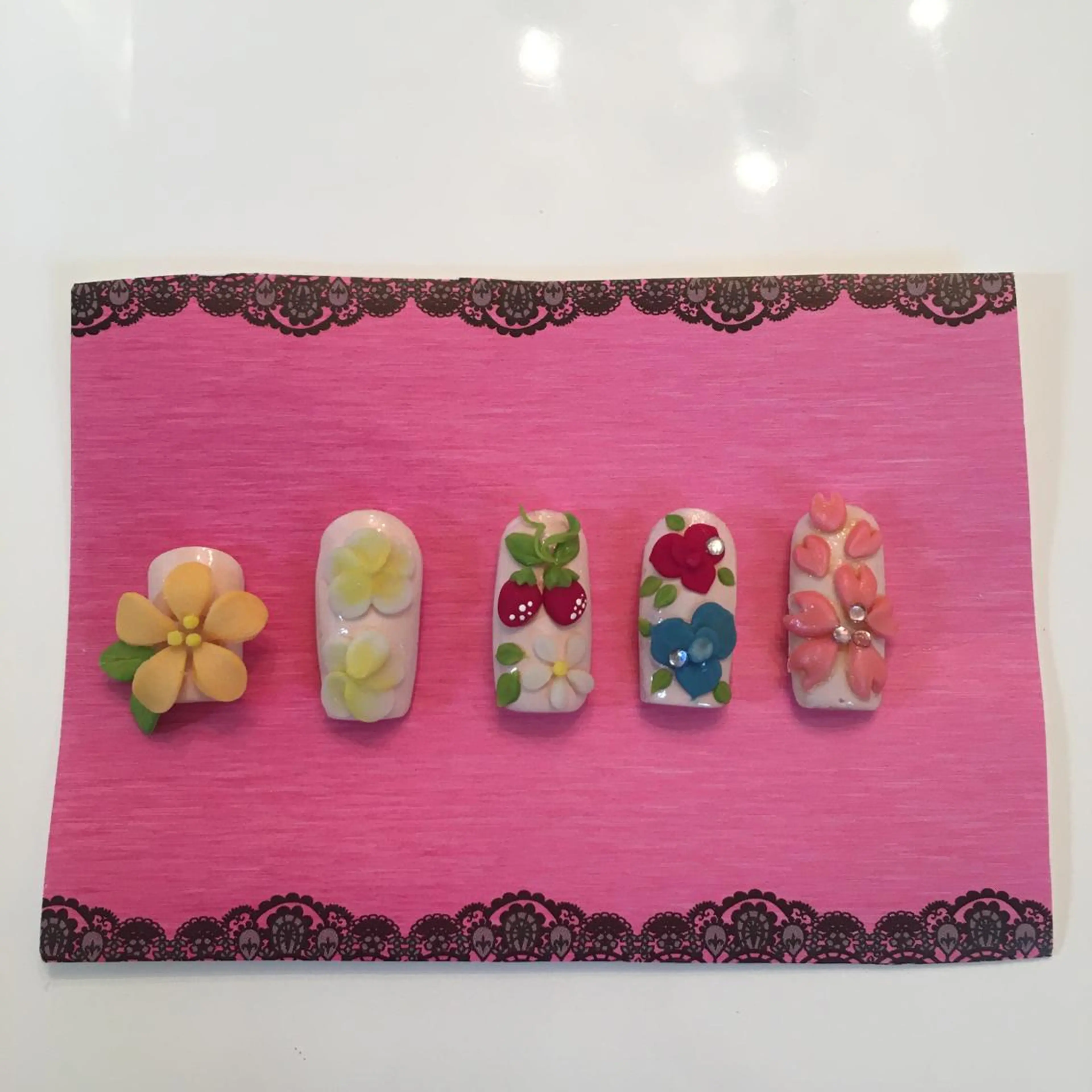 ネイル 卒業式 ネイルサロン ショコラのネイルデザイン