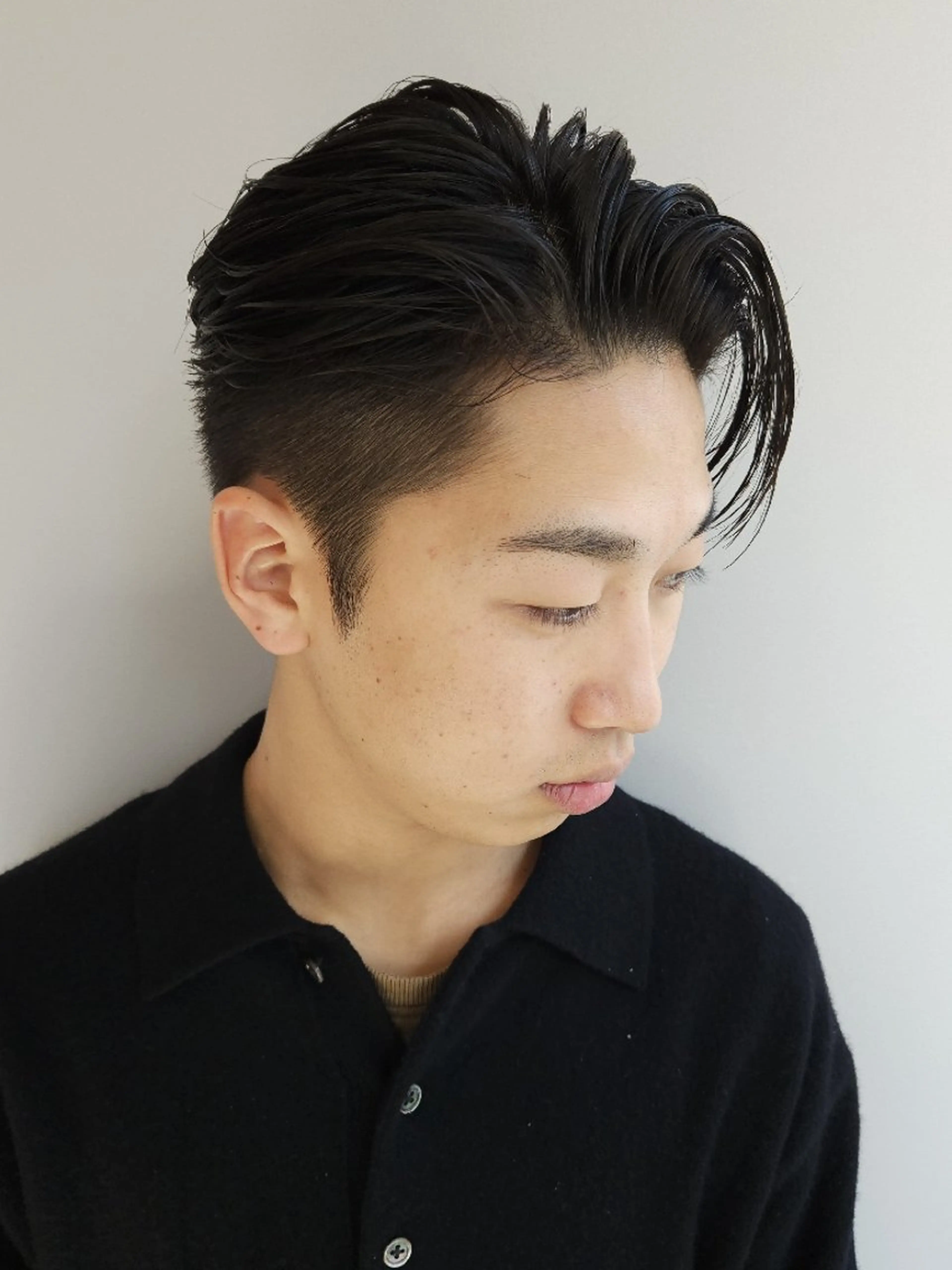 メンズ オールバック ツーブロック 成瀬 弘光のヘアスタイル