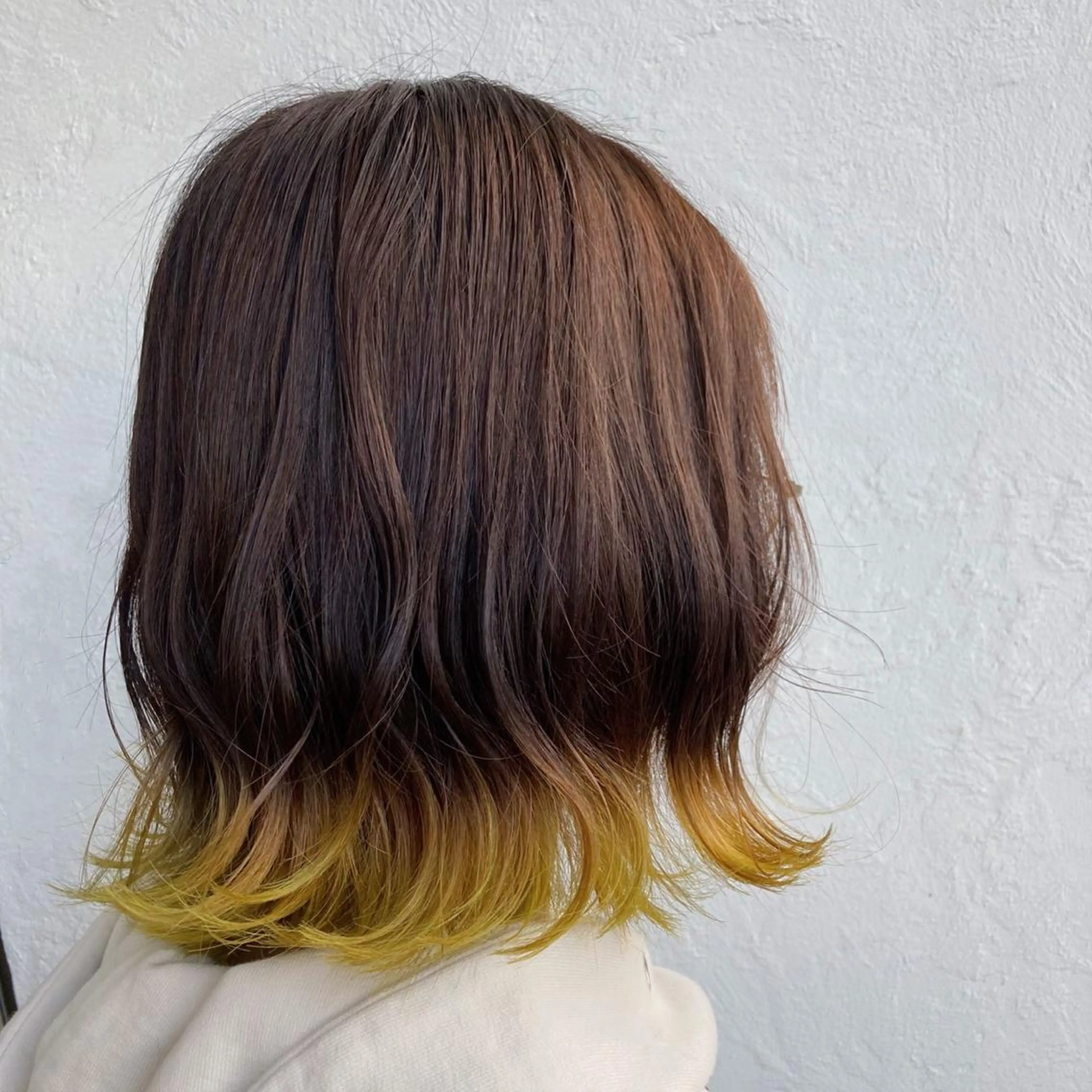 ミディアム カラー イエローカラー カット ヘアカラー トリートメント 上田 紗也のヘアスタイル