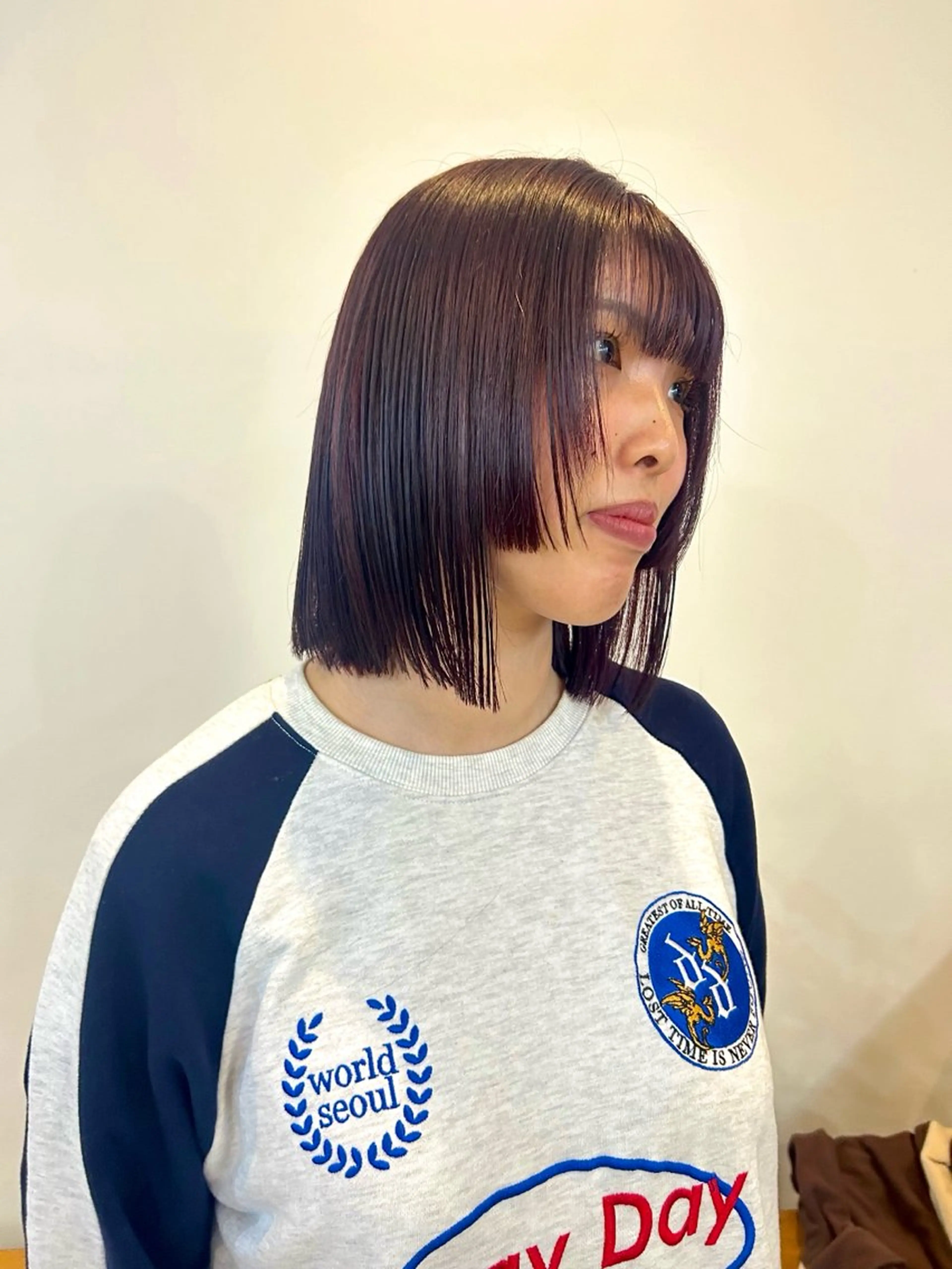ショート カラー ブリーチ レッドカラー デザインカット 姫カット トリートメント カット ヘアカラー plus HAIR いずみのヘアスタイル