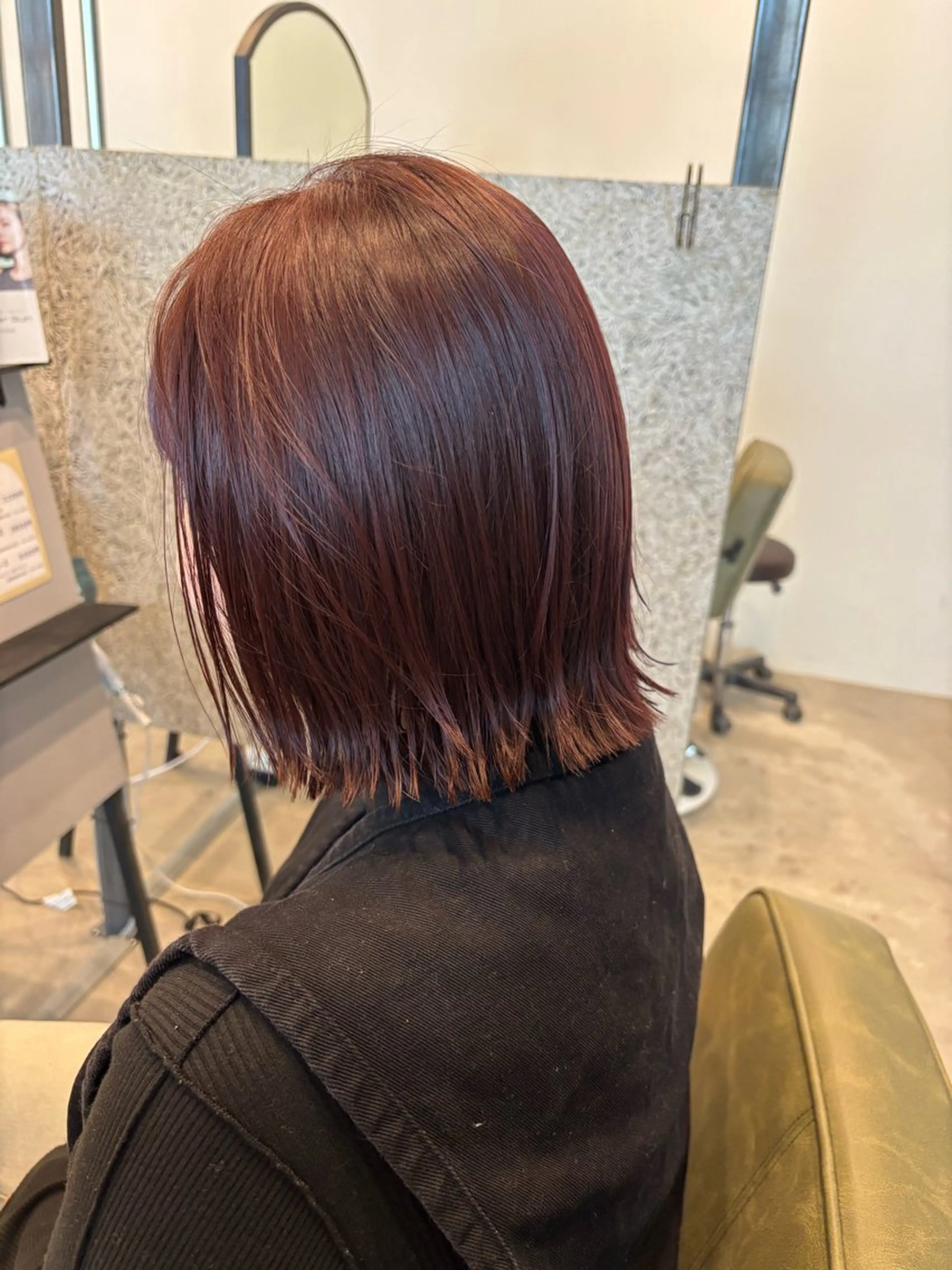 ショート 石田 成美のヘアスタイル