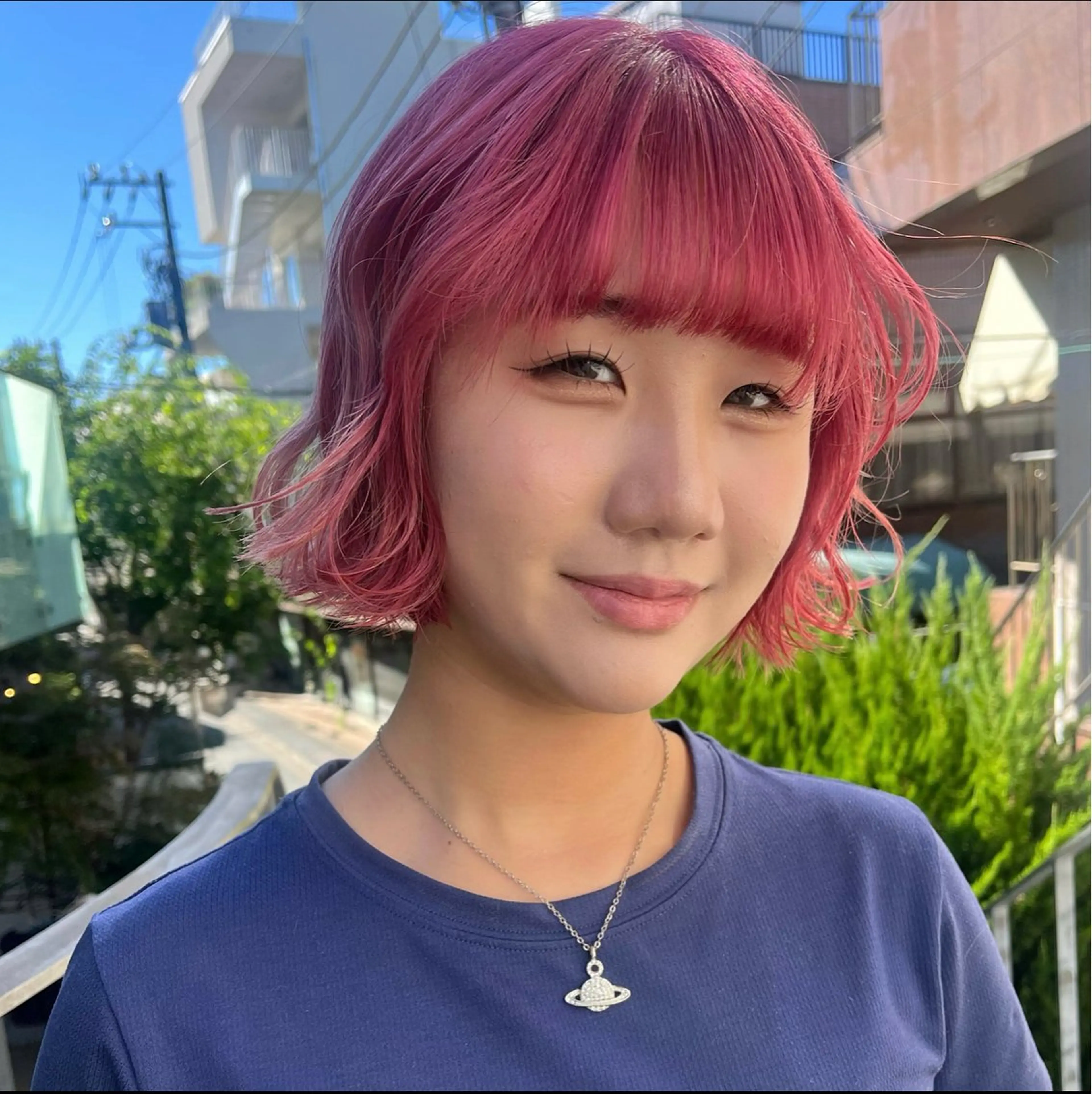 ショート カラー ヘアアレンジ ベージュカラー ピンクカラー ピンクベージュ ボブハイトーン🦖 デザインMAMIのヘアスタイル