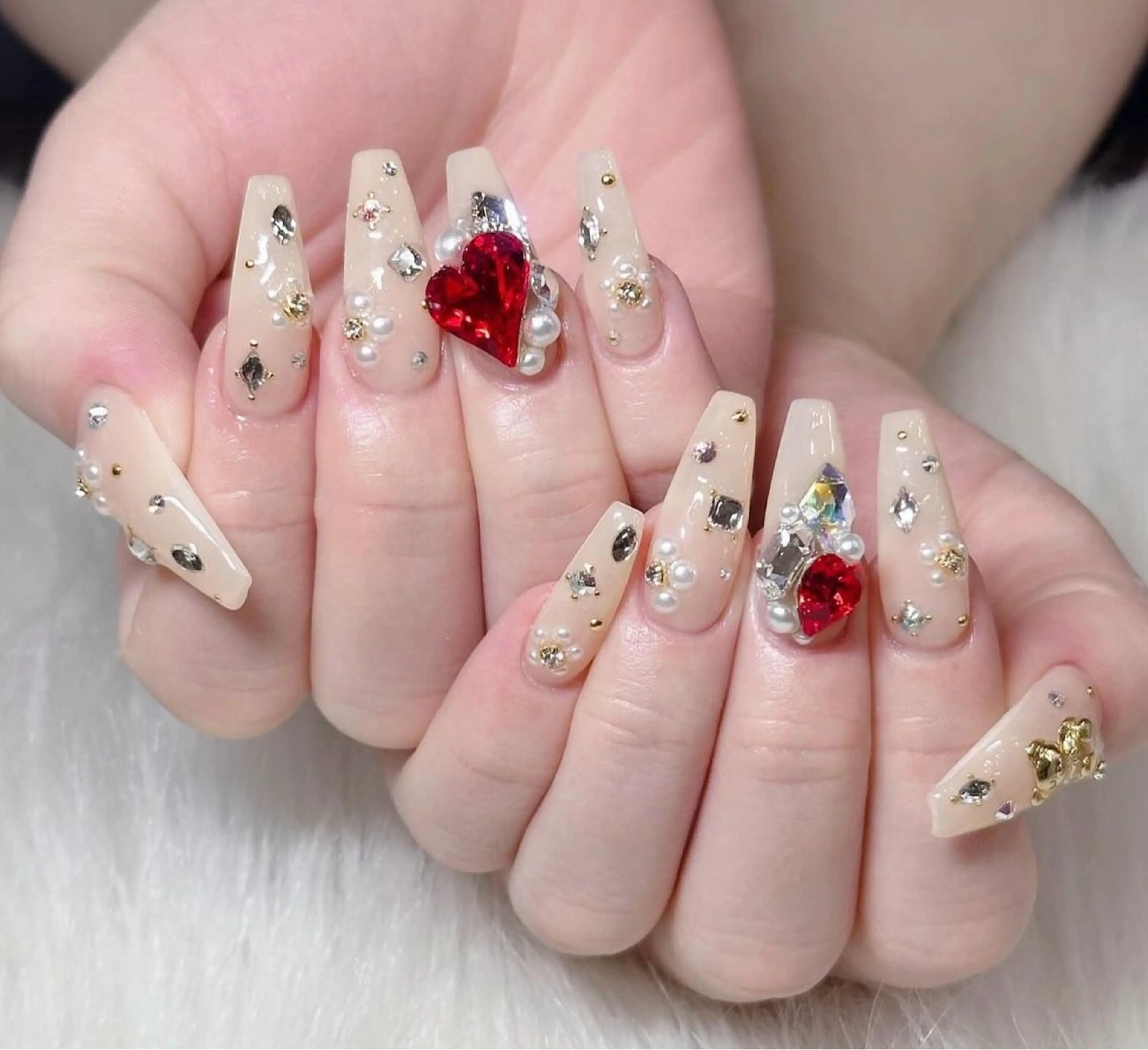ネイル ハンドネイル スカルプ専門鈴木 里奈のネイルデザイン