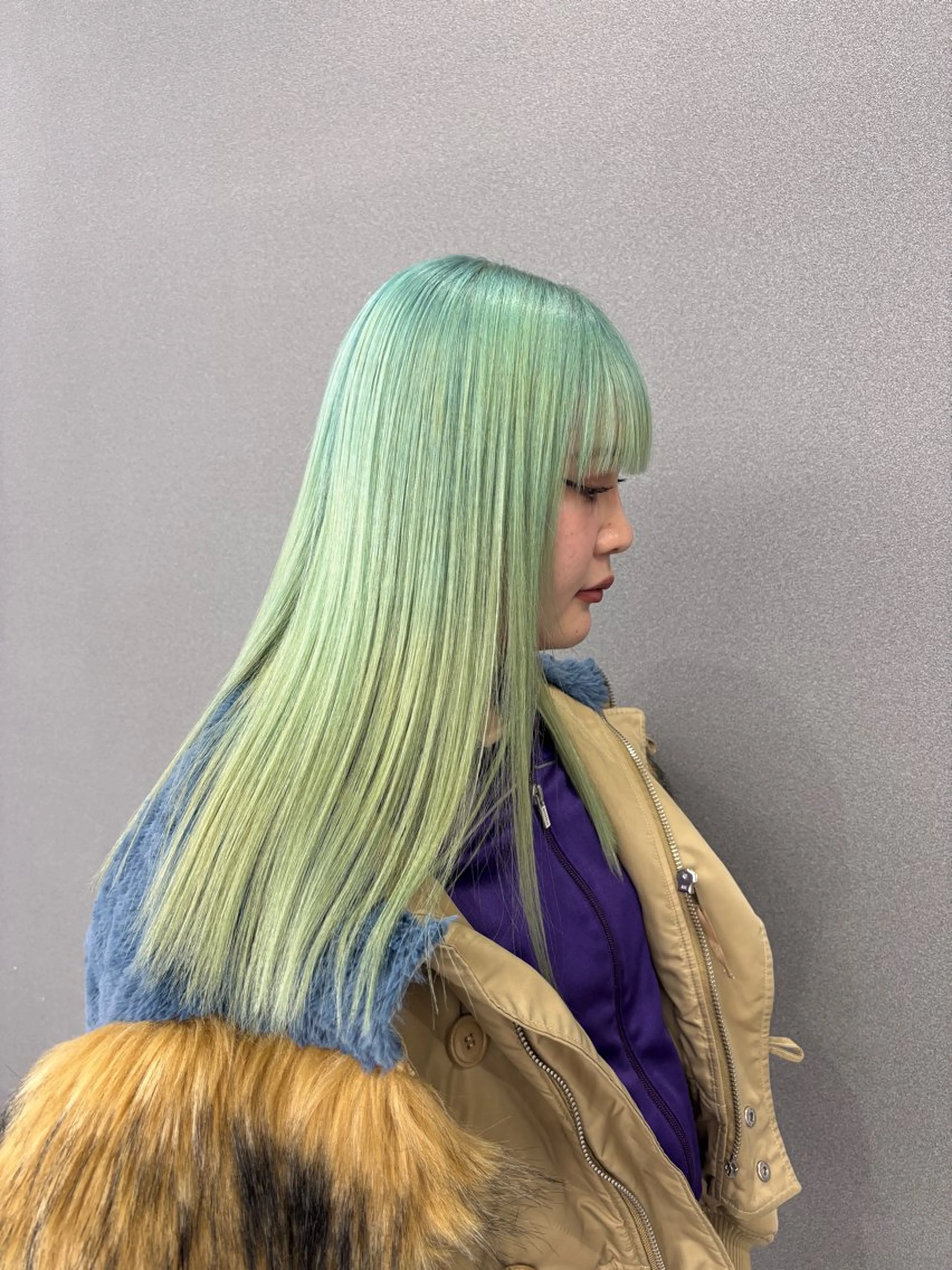 ロング カラー 艶ブリーチカラー✧ ミウ🎀のヘアスタイル