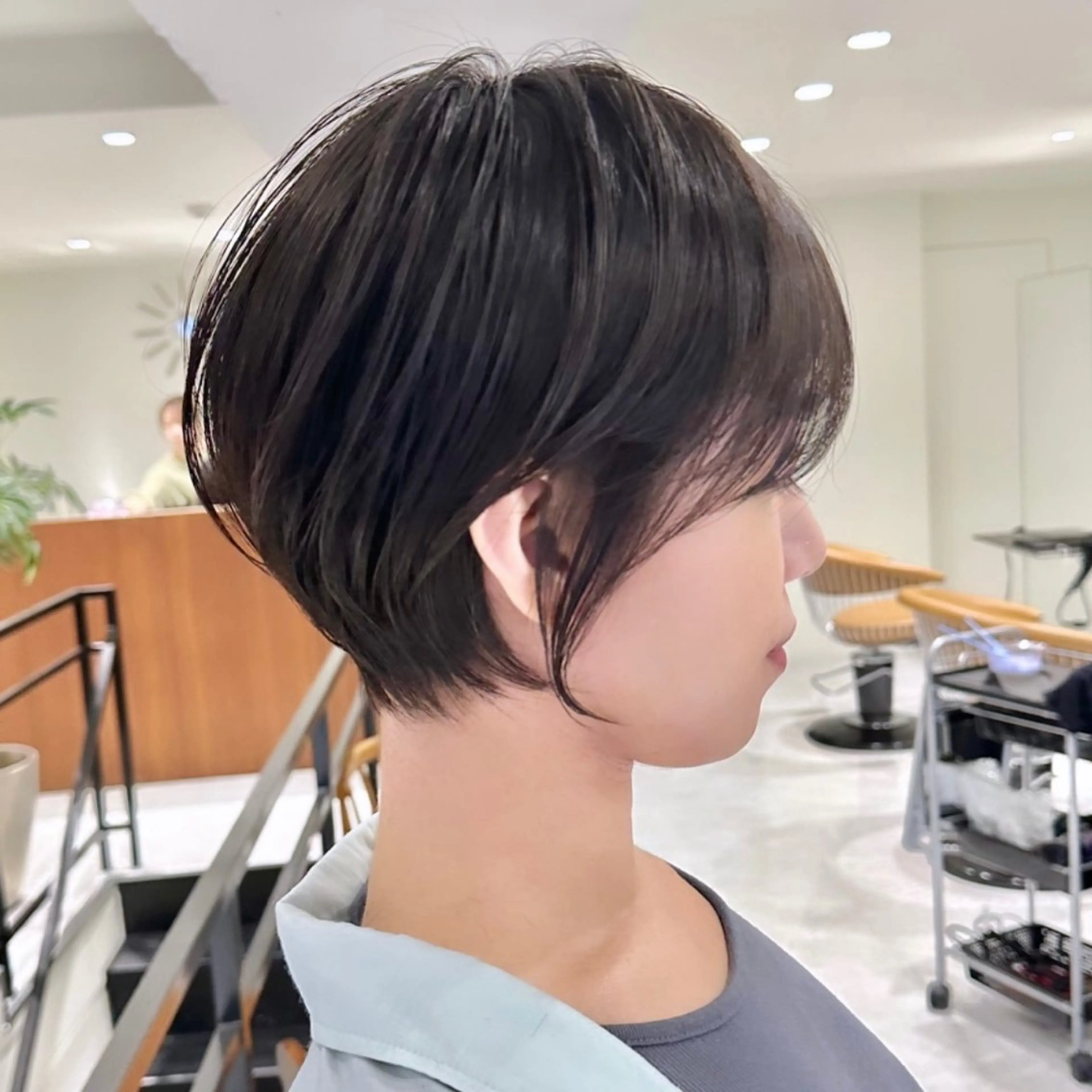 ショート カット ヘアカラー ショート特化✨ 津々美のヘアスタイル