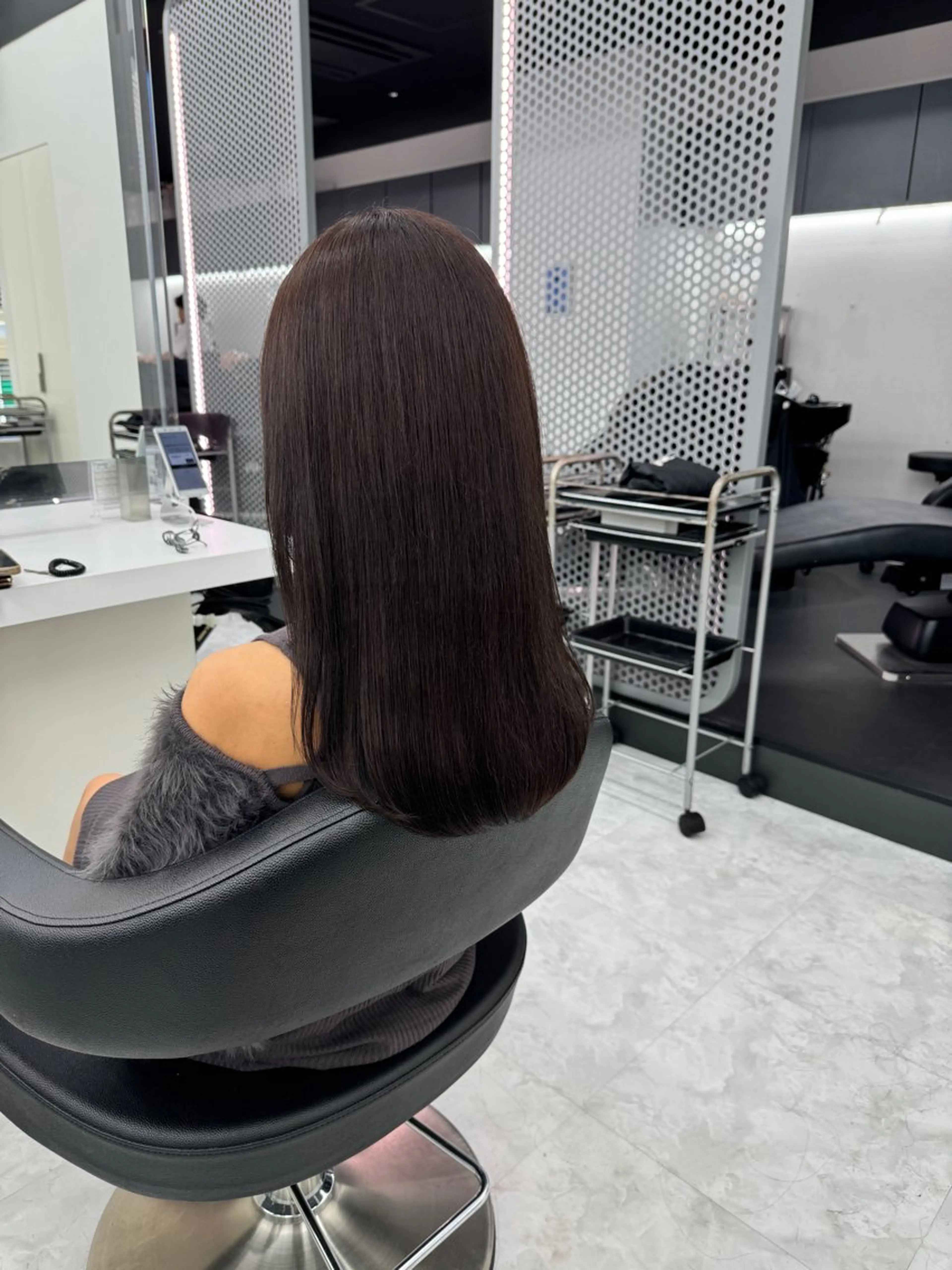 セミロング カラー カット ヘアカラー トリートメント ヘッドスパ ヘアセット 💖透明感カラー＆暗 髪専門💖Akariのヘアスタイル