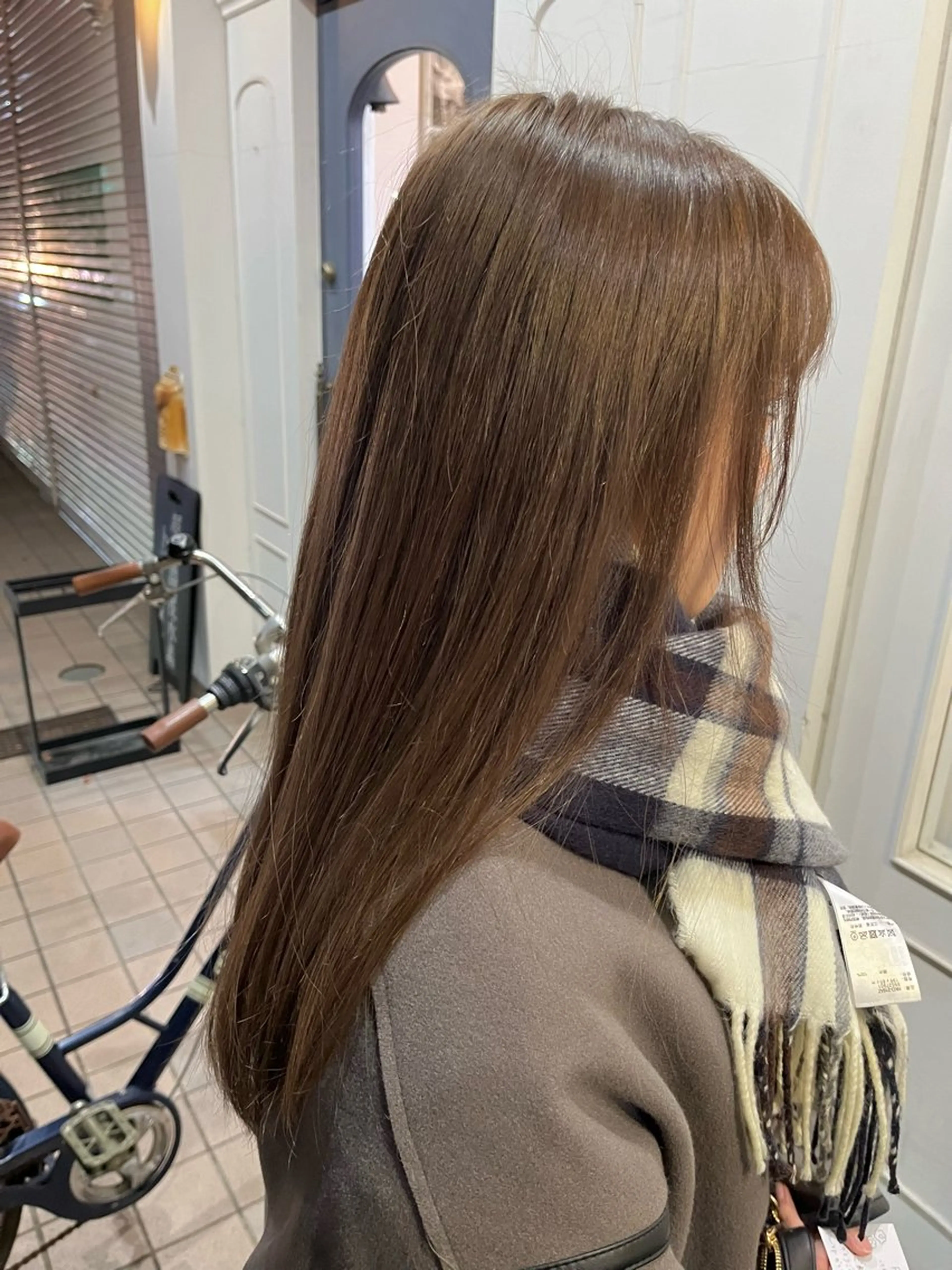 ロング カラー ベージュカラー 透明感カラー オリーブベージュ RuLaN AMIのヘアスタイル
