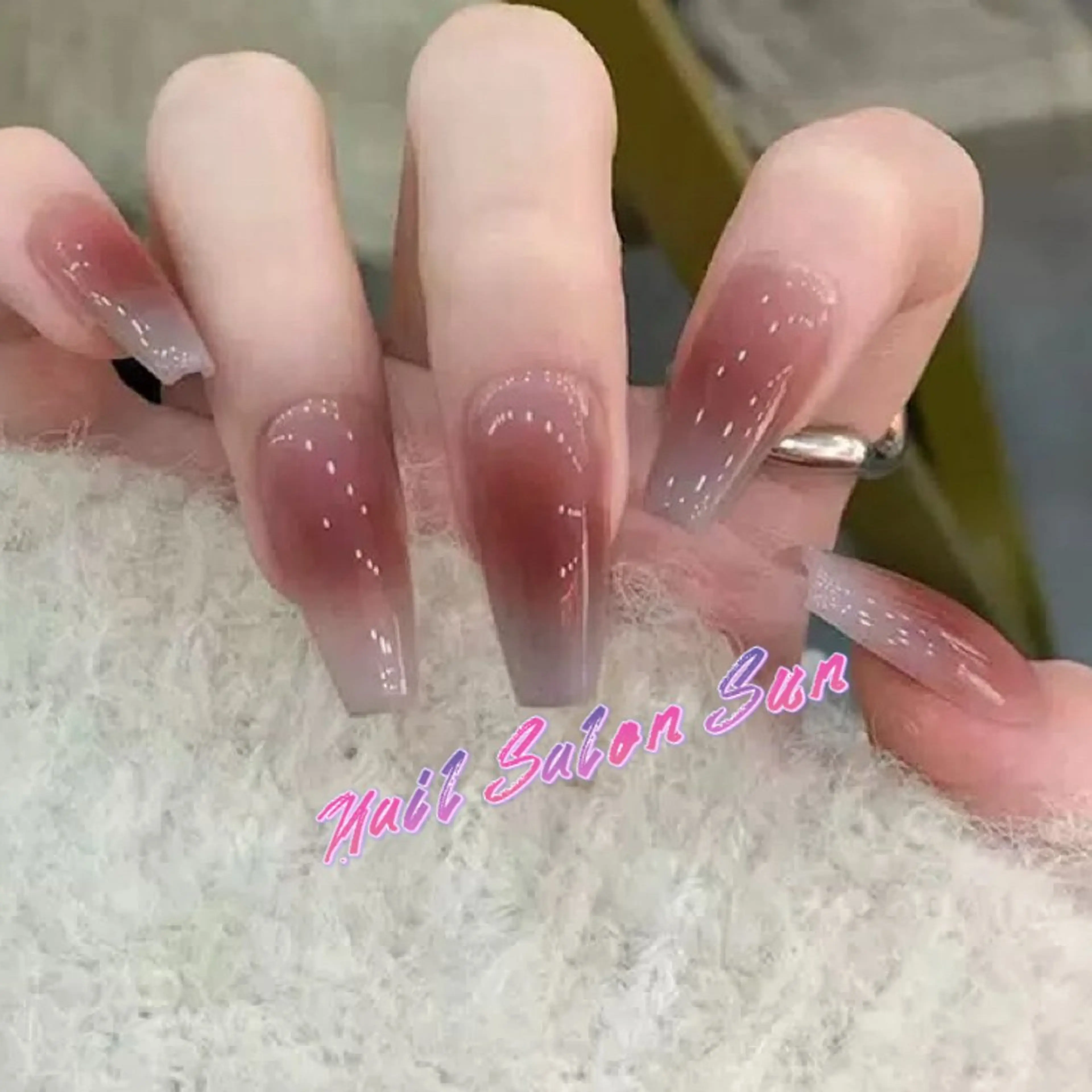 ネイル グラデーション ハンドネイル Sun Nail サン ネイルサロンのネイルデザイン
