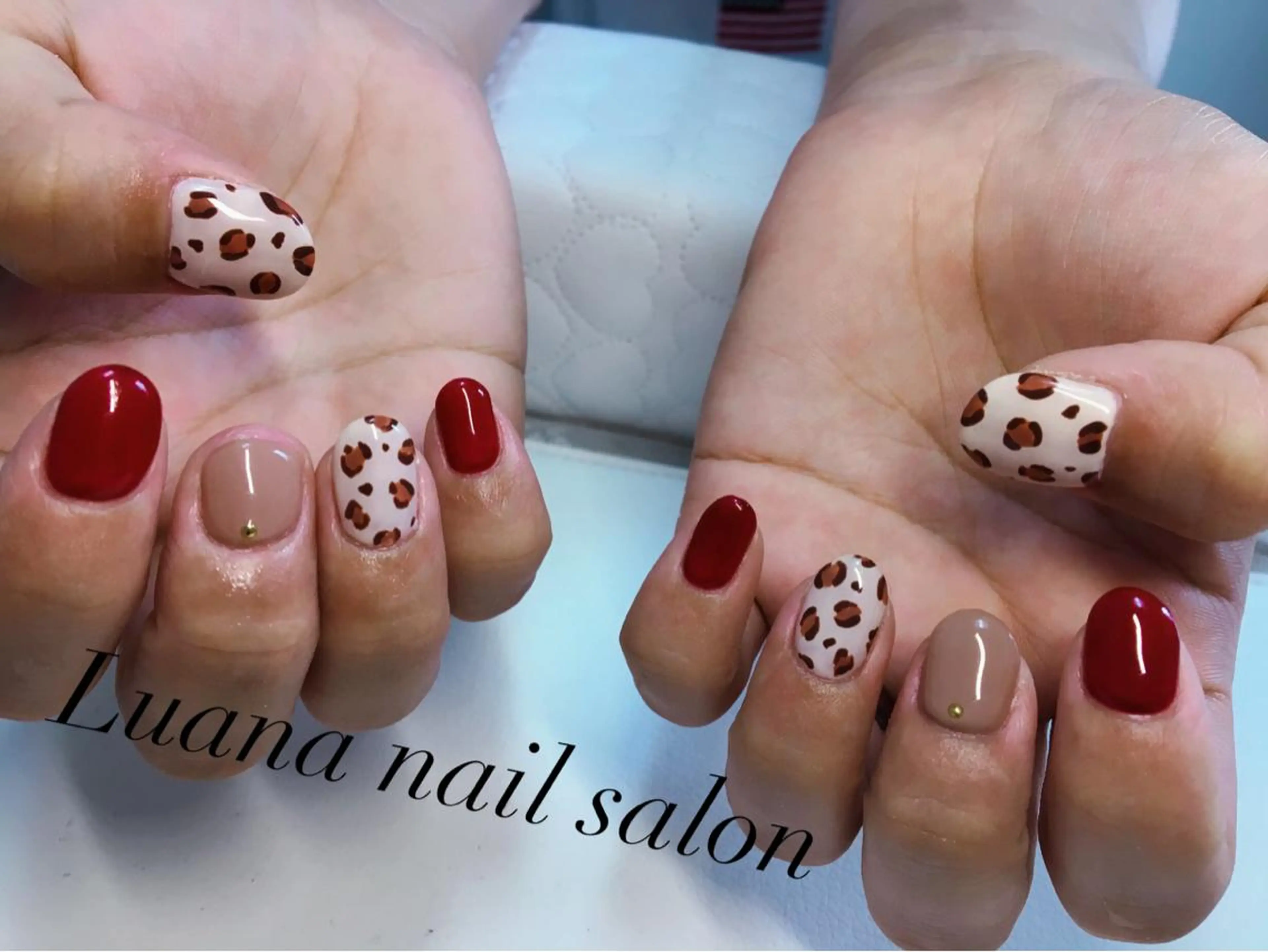 ネイル Loa　salon所属・小南 奈々美のネイルデザイン