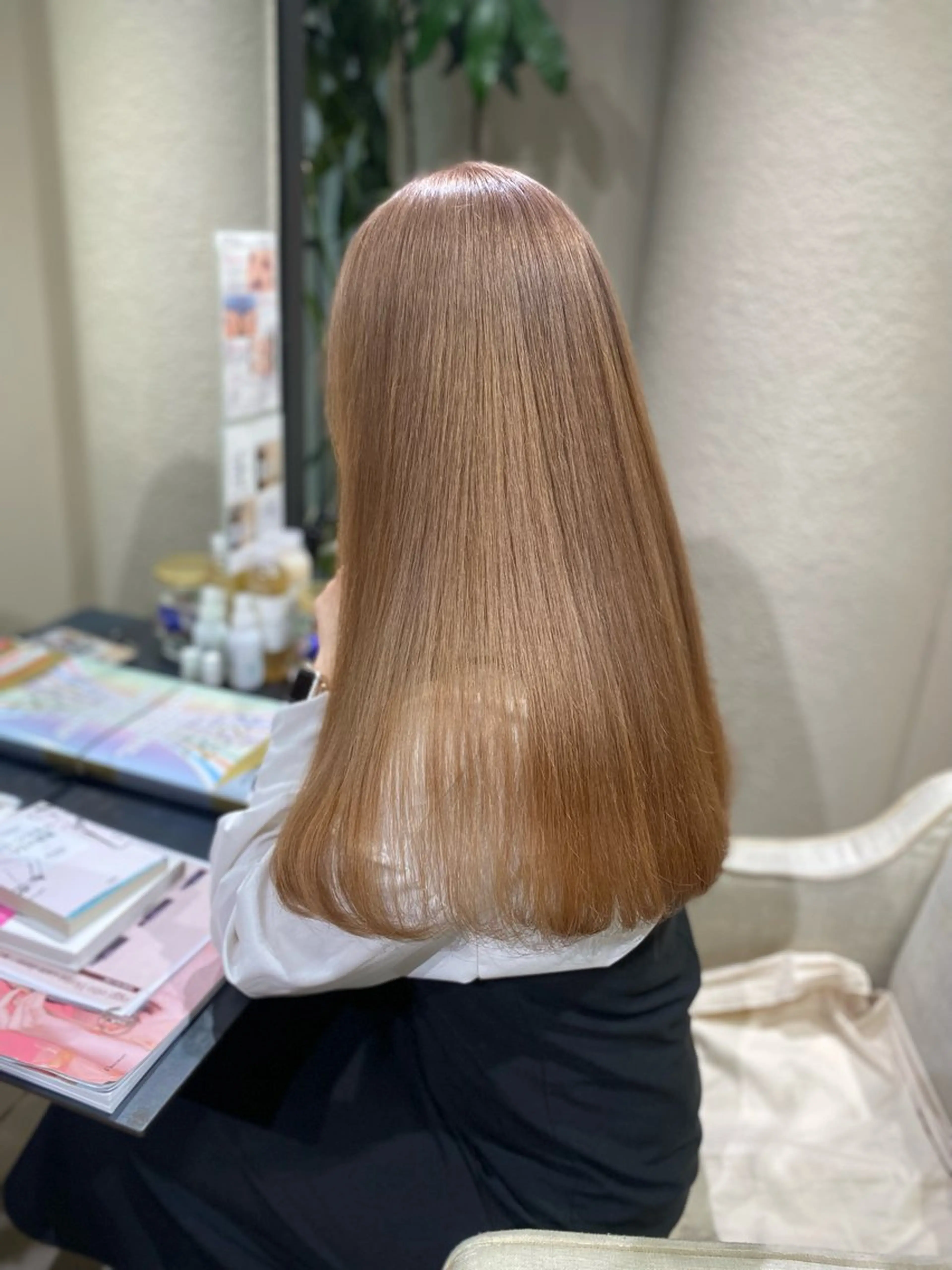 カラー ヘアカラー トリートメント ハイトーン✨艶髪💘 💘 AYANO💘のヘアスタイル