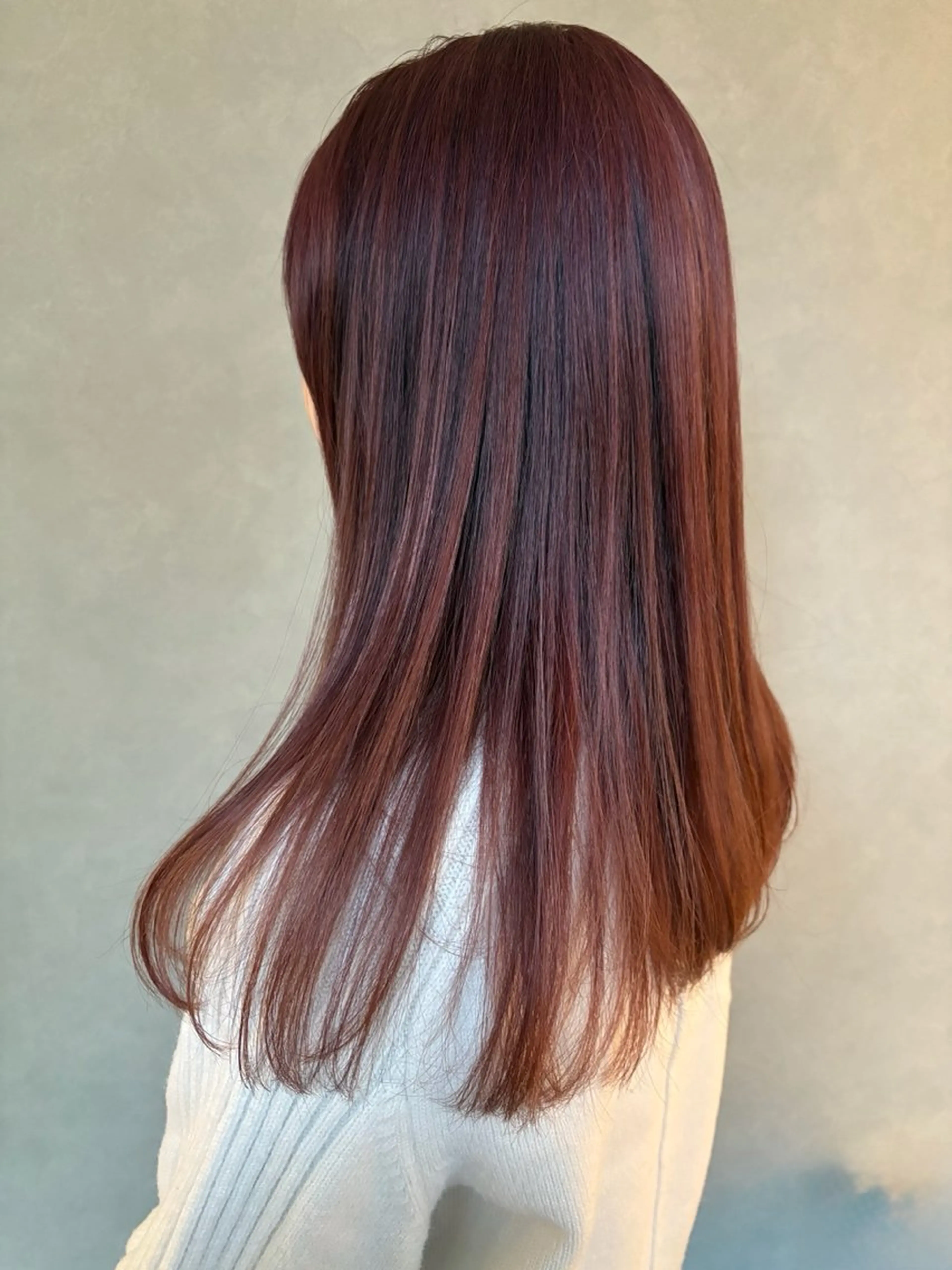 ✂️ロングカット🎀✨️➕🎨透明感カラー🎨➕🧴ミルボン保湿トリートメント🧴の写真