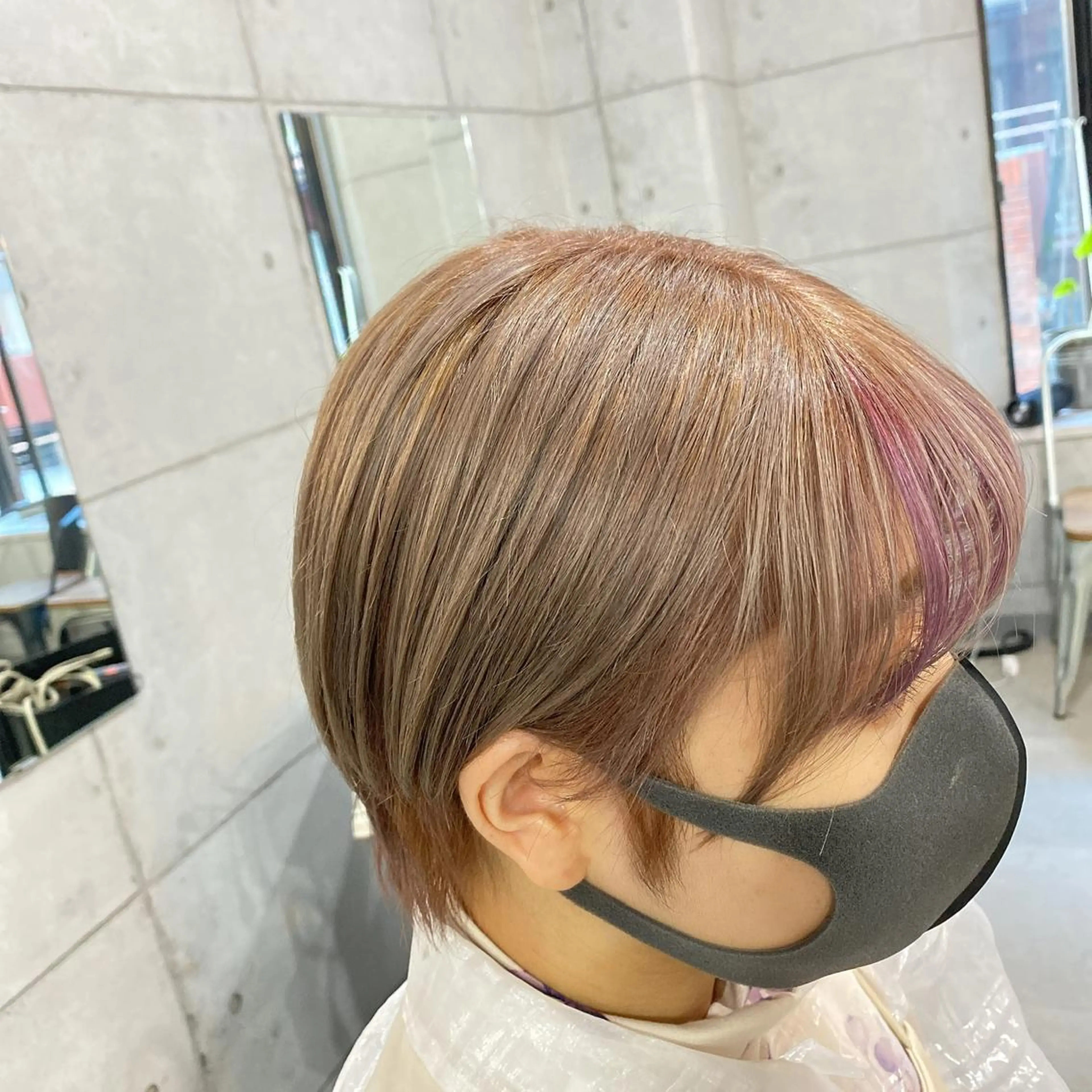 ショート ミストバング ピンクラベンダー 艶カラー💎 髪質改善🎈アトワのヘアスタイル