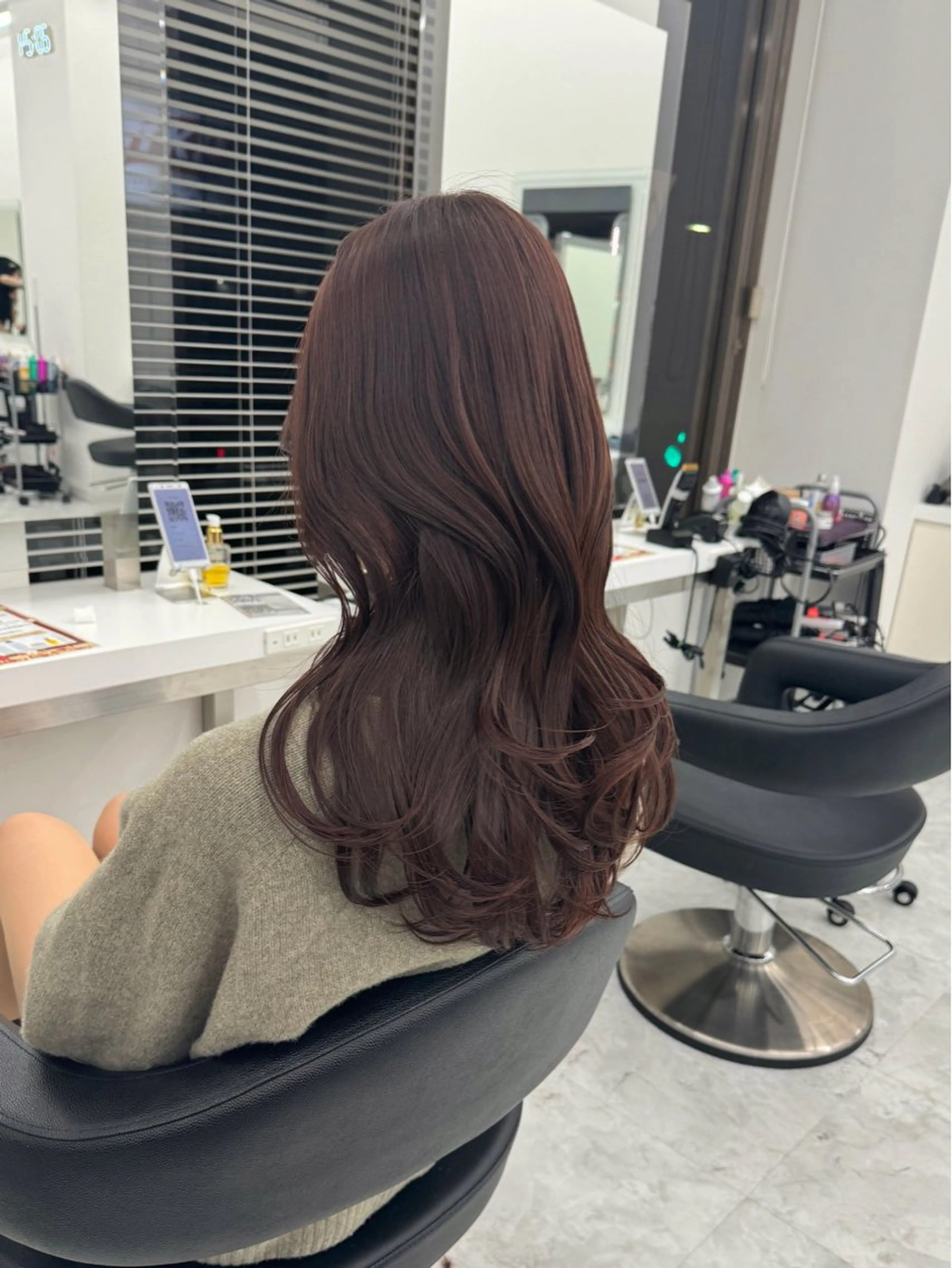 ロング カラー カット ヘアカラー トリートメント ヘッドスパ ヘアセット 💖透明感カラー＆暗 髪専門💖Akariのヘアスタイル