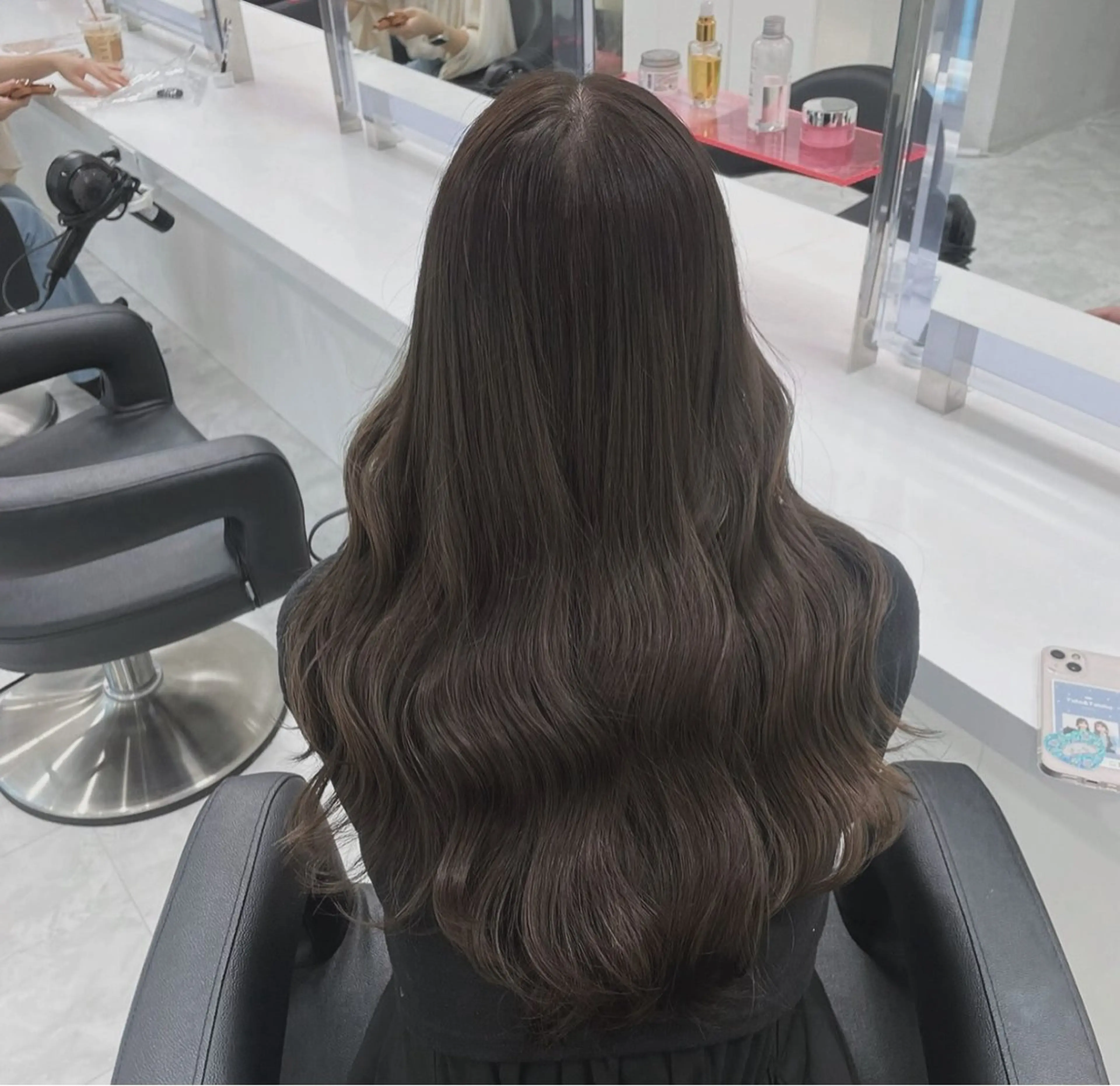 ロング カラー ヘアカラー ヘアセット 🤍ベージュ/透明感 韓国ヘア/まりん🤍のヘアスタイル