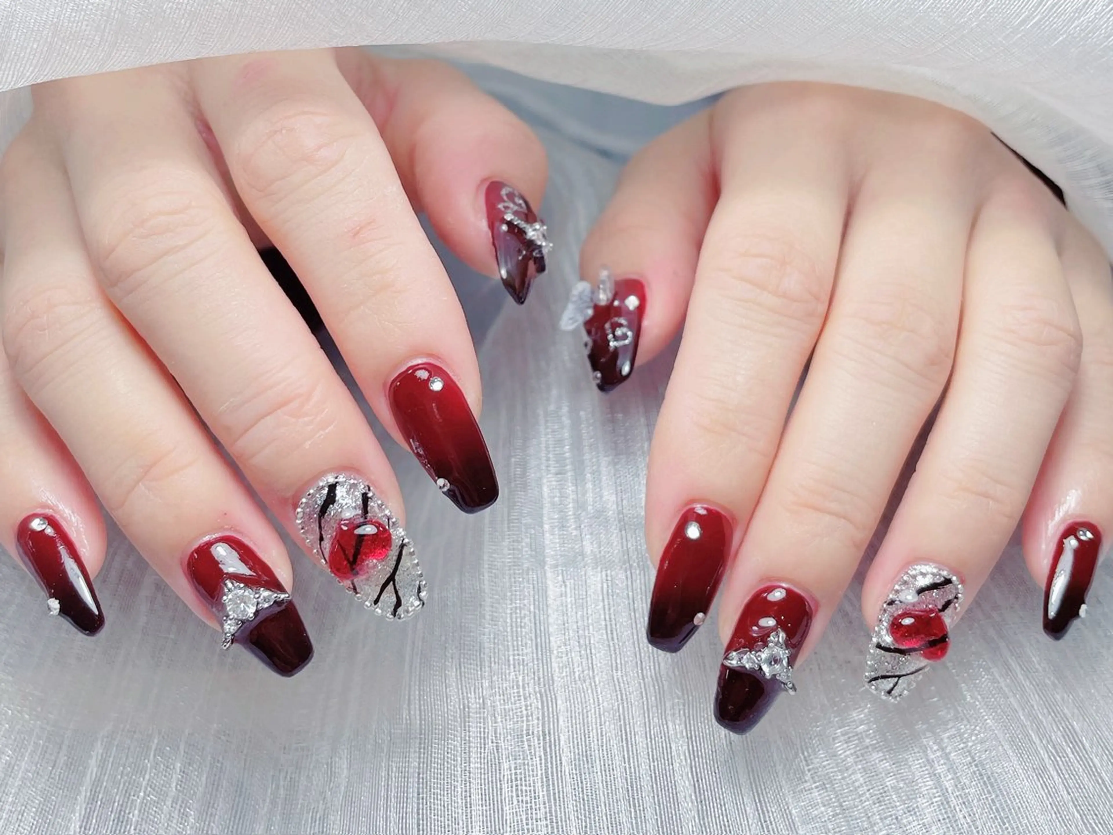 ネイル チークネイル 長さ出し フレンチネイル グラデーション マグネットネイル ハンドネイル ハンドケア ⭐️Dreamy Nail⭐️のネイルデザイン