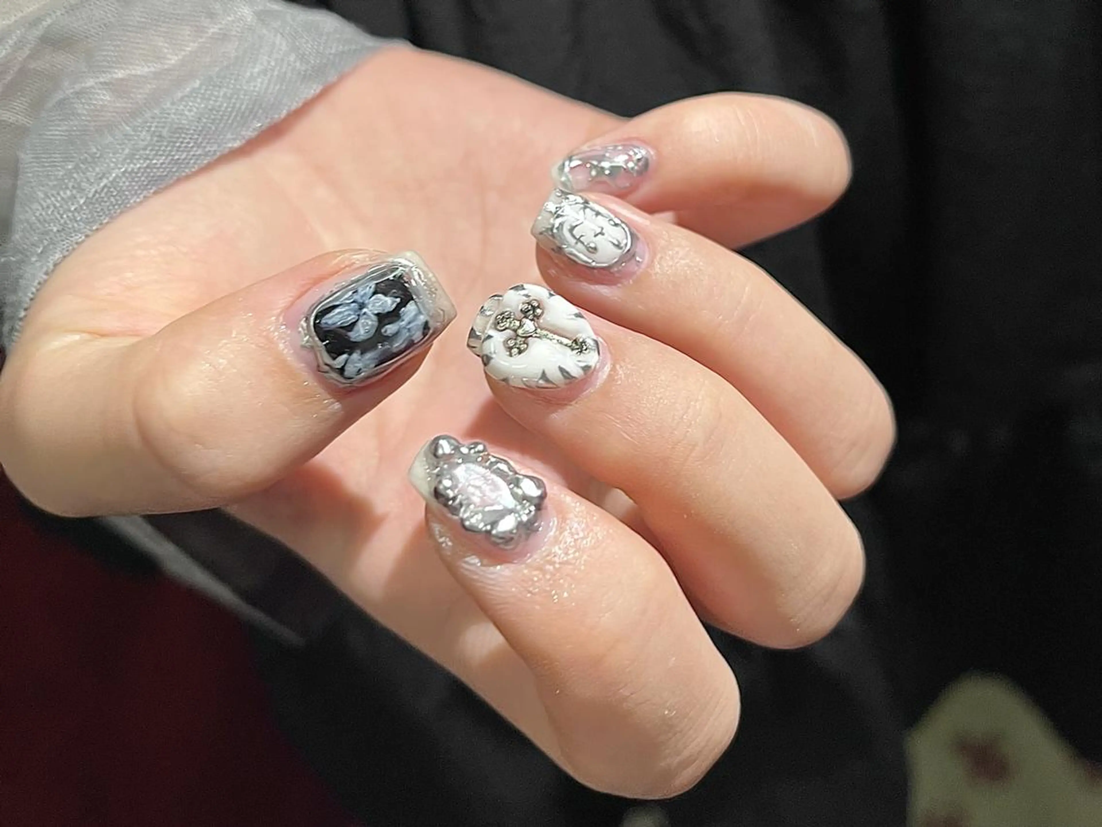 ネイル 🦋y y Nail 🤍のネイルデザイン