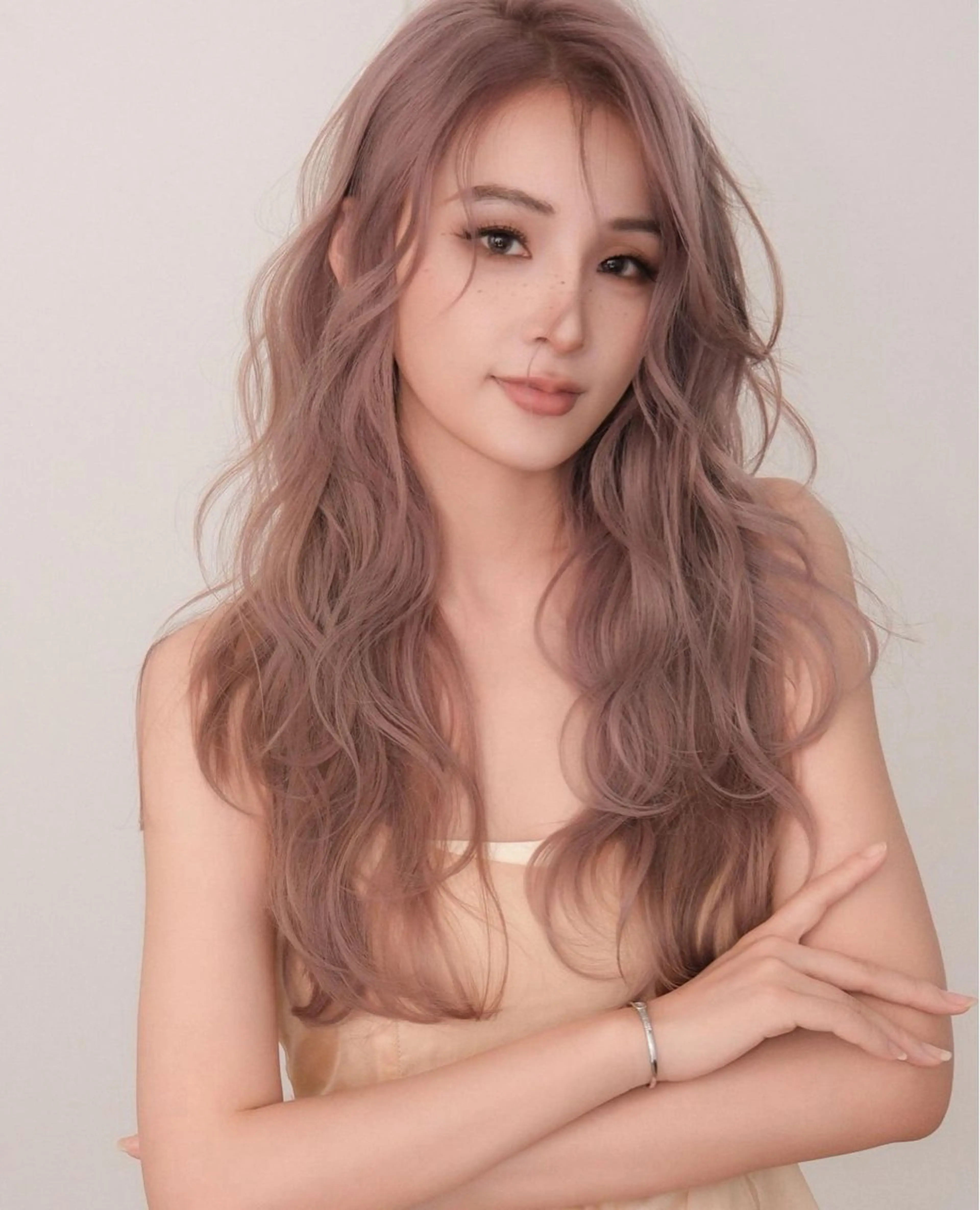ロング ARMONY秋山輝也 コテ巻き風パーマ特化のヘアスタイル