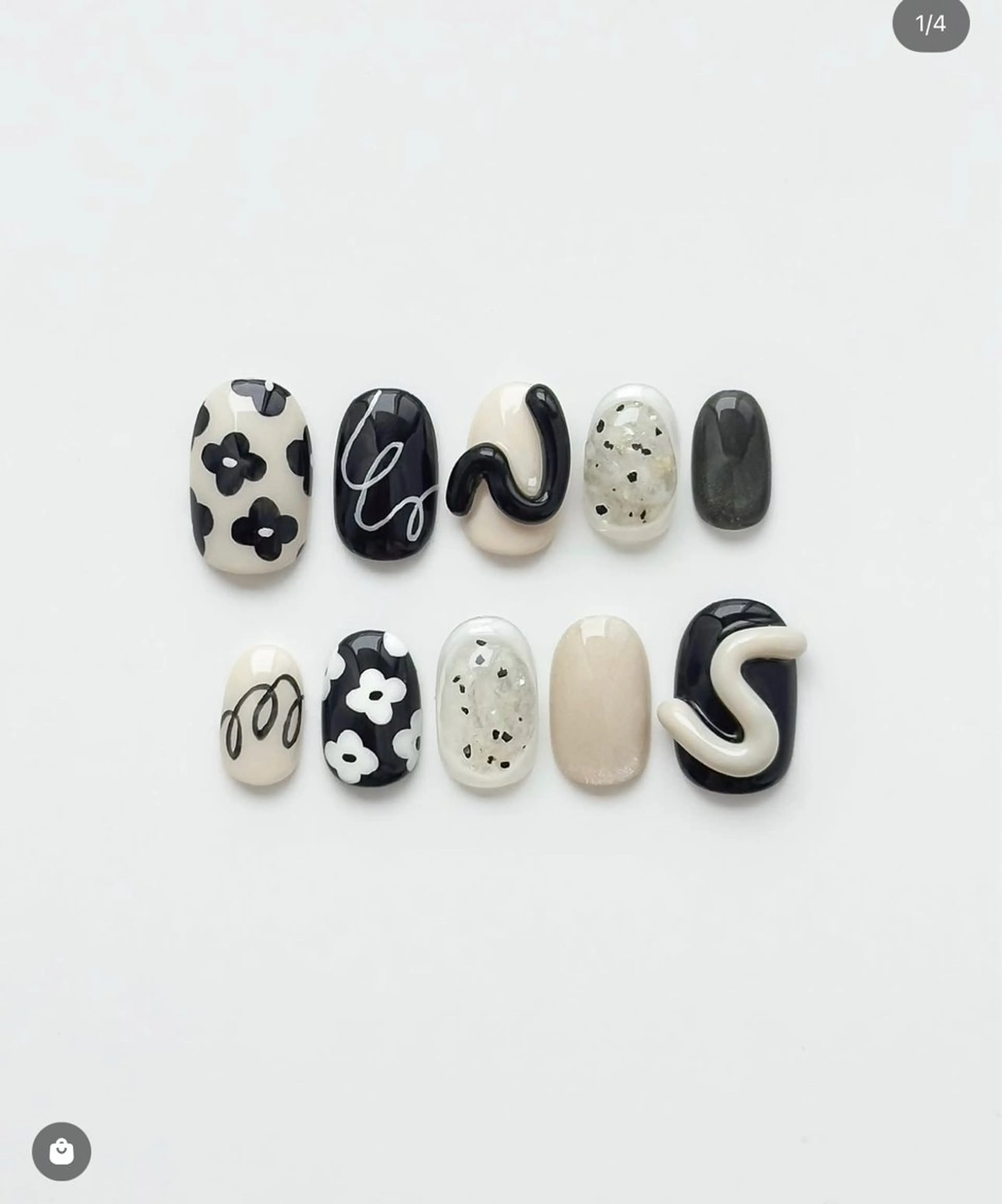 ネイル ハンドネイル HEAVEN BEAUTY  & NAIL SALON所属・馬詰 にゅんのネイルデザイン