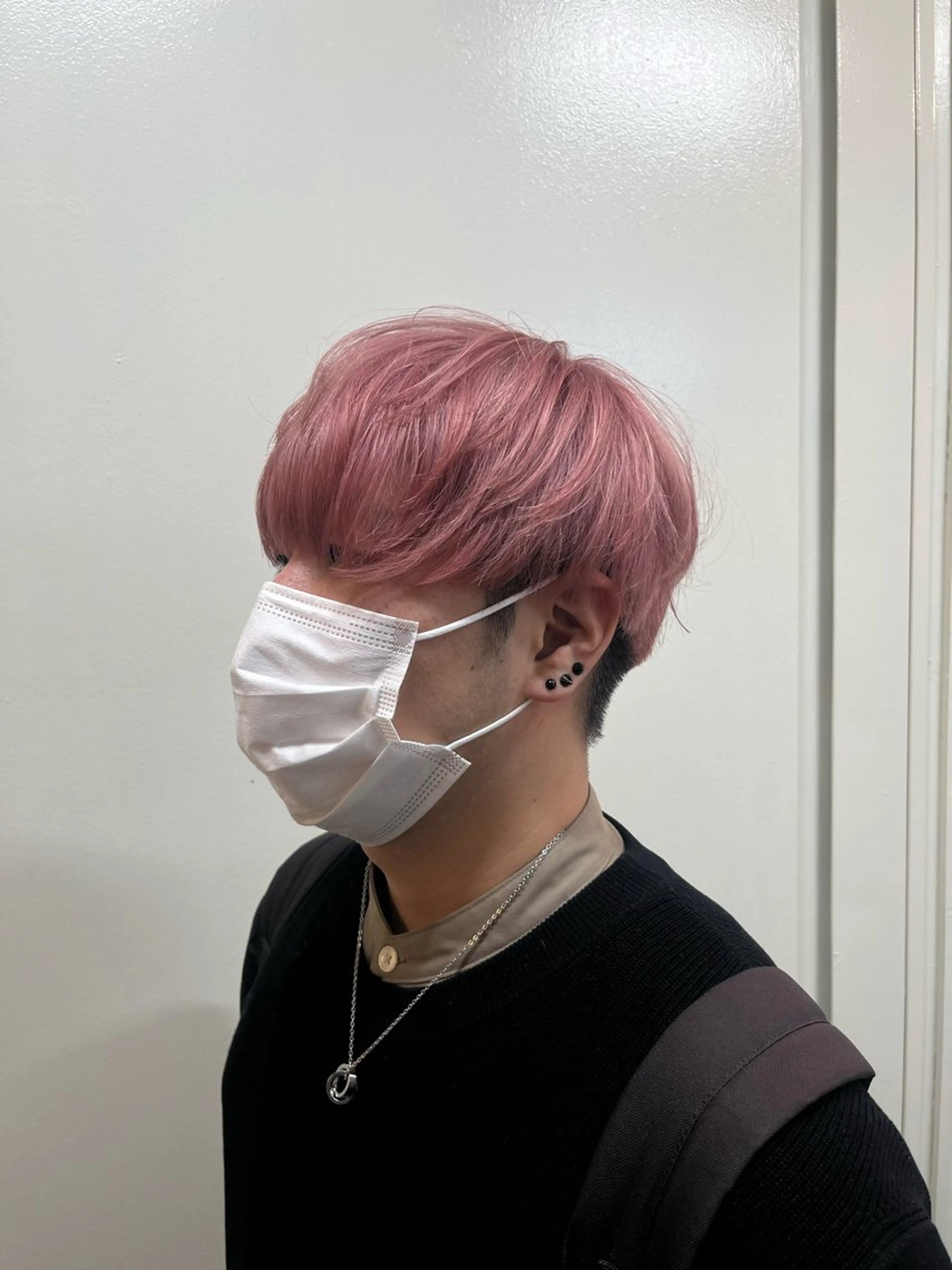 ショート カラー メンズ マッシュ ピンクカラー ヘアカラー カルマ・ニュアンス パーマ　須田龍世のヘアスタイル