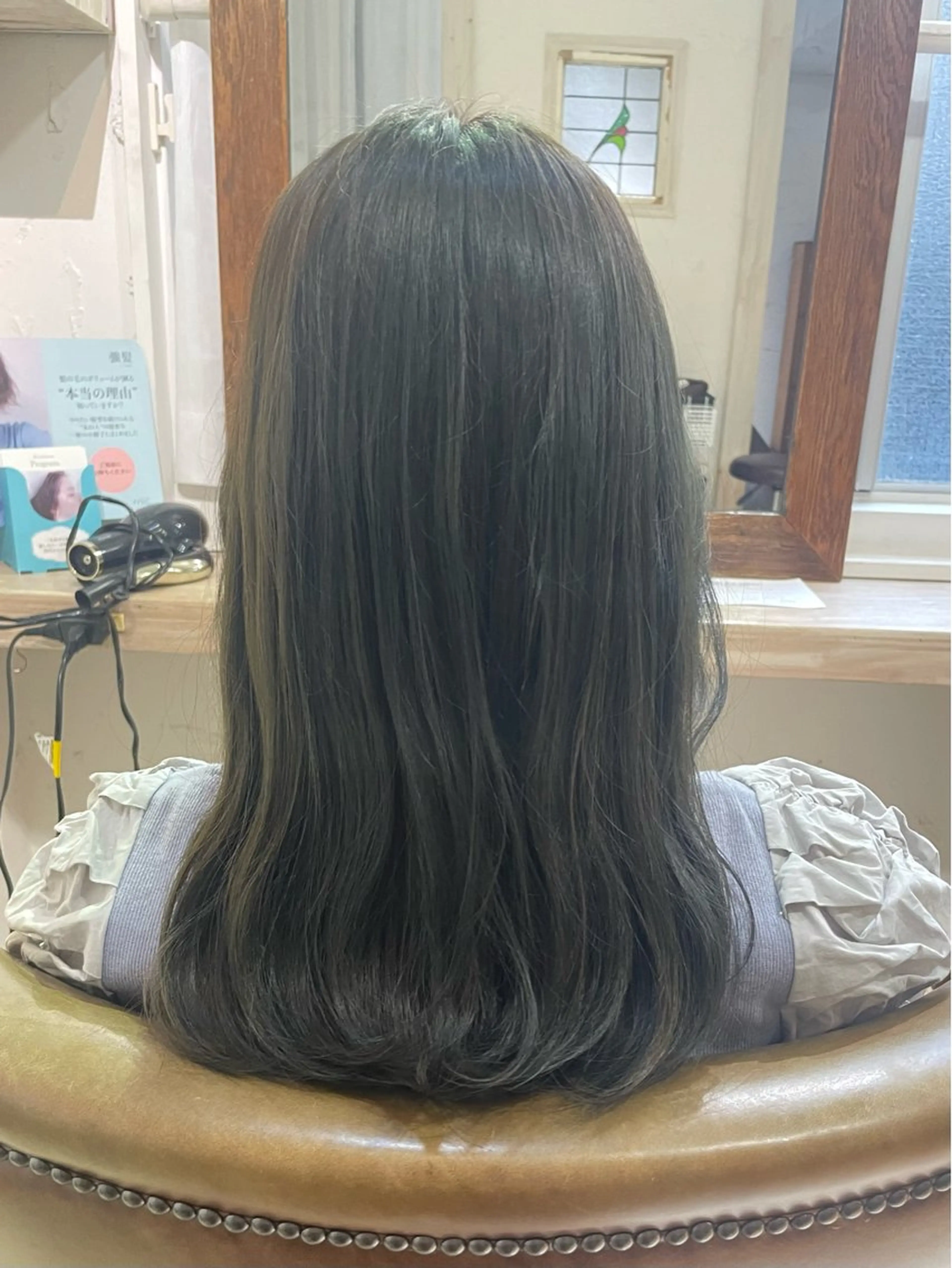 ミディアム カラー コヤナギ ラムのヘアスタイル