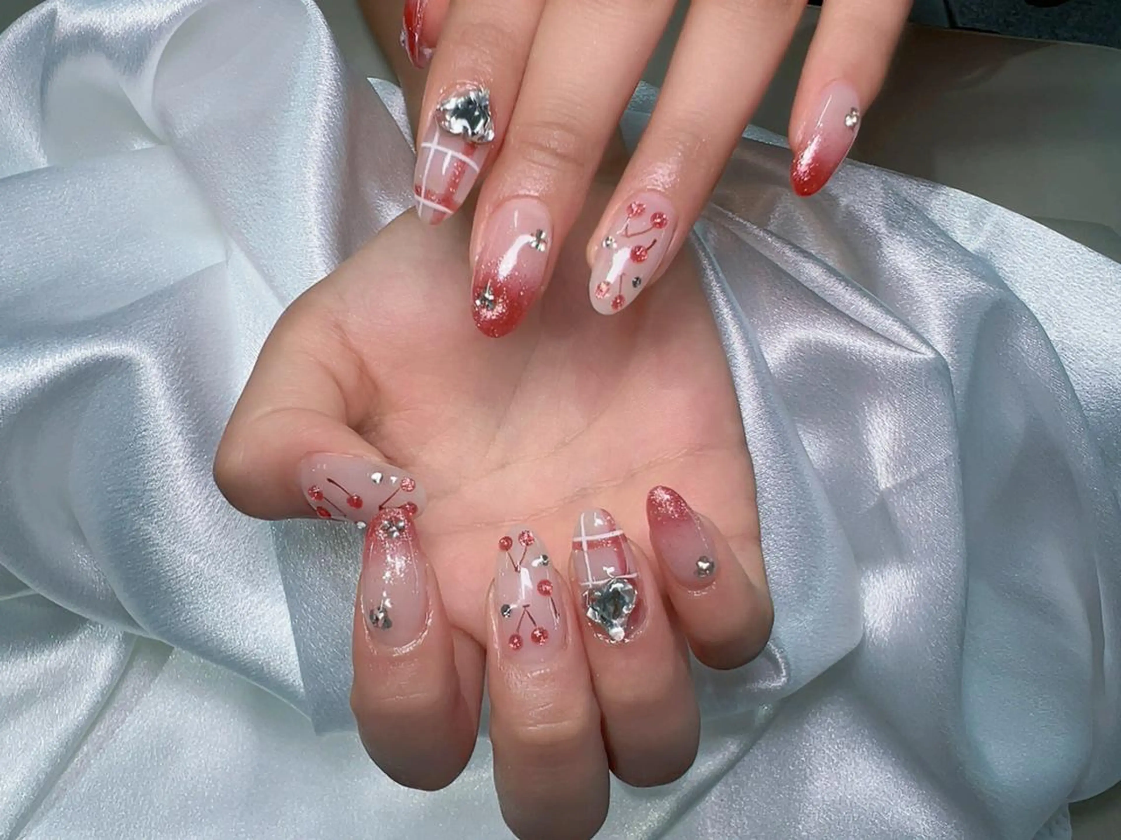 ネイル 鈴木 ミサキのネイルデザイン