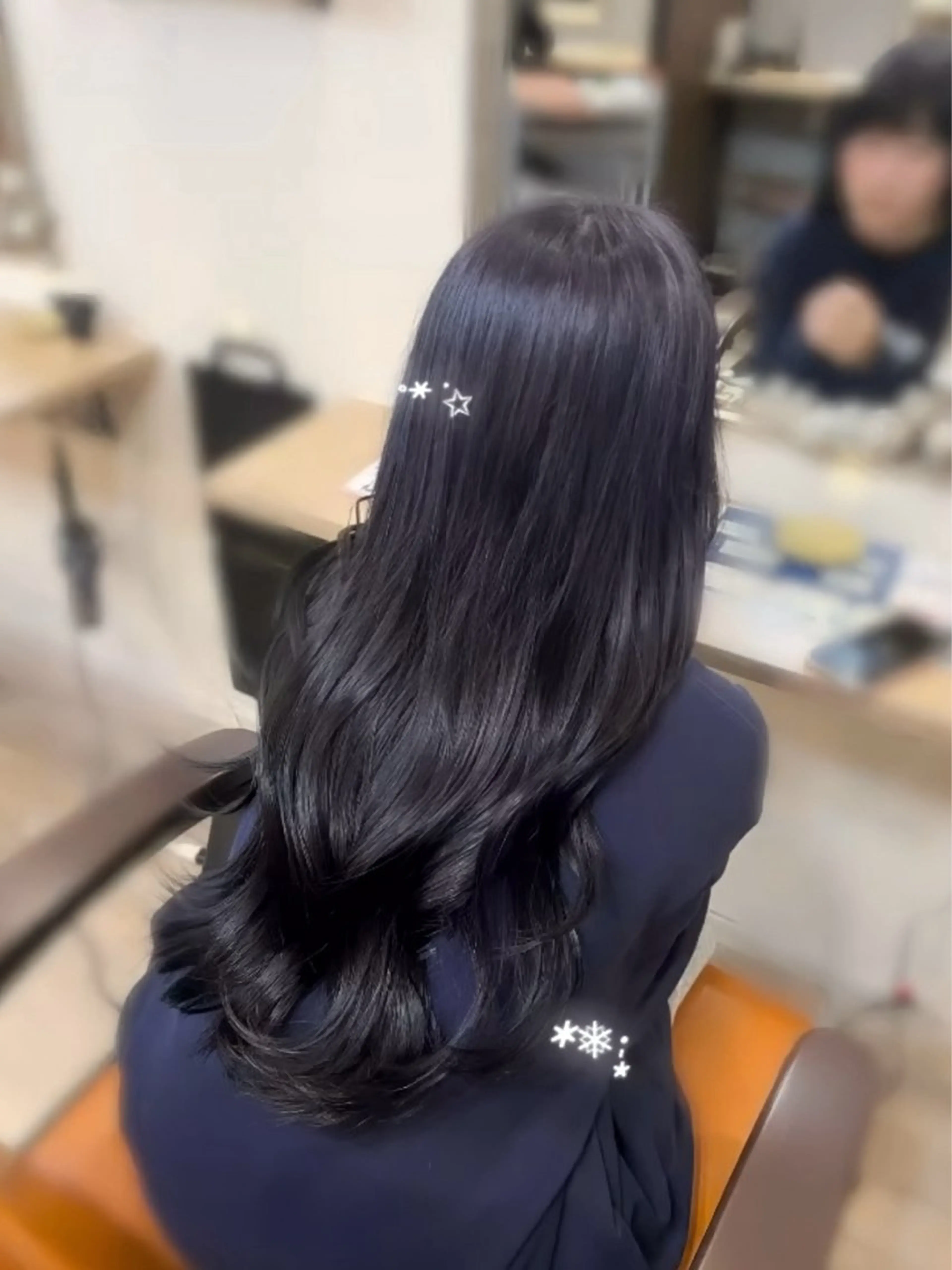 ロング カラー ブリーチ ショコラ梅田所属・ひなた 🌟*.+ﾟのヘアスタイル