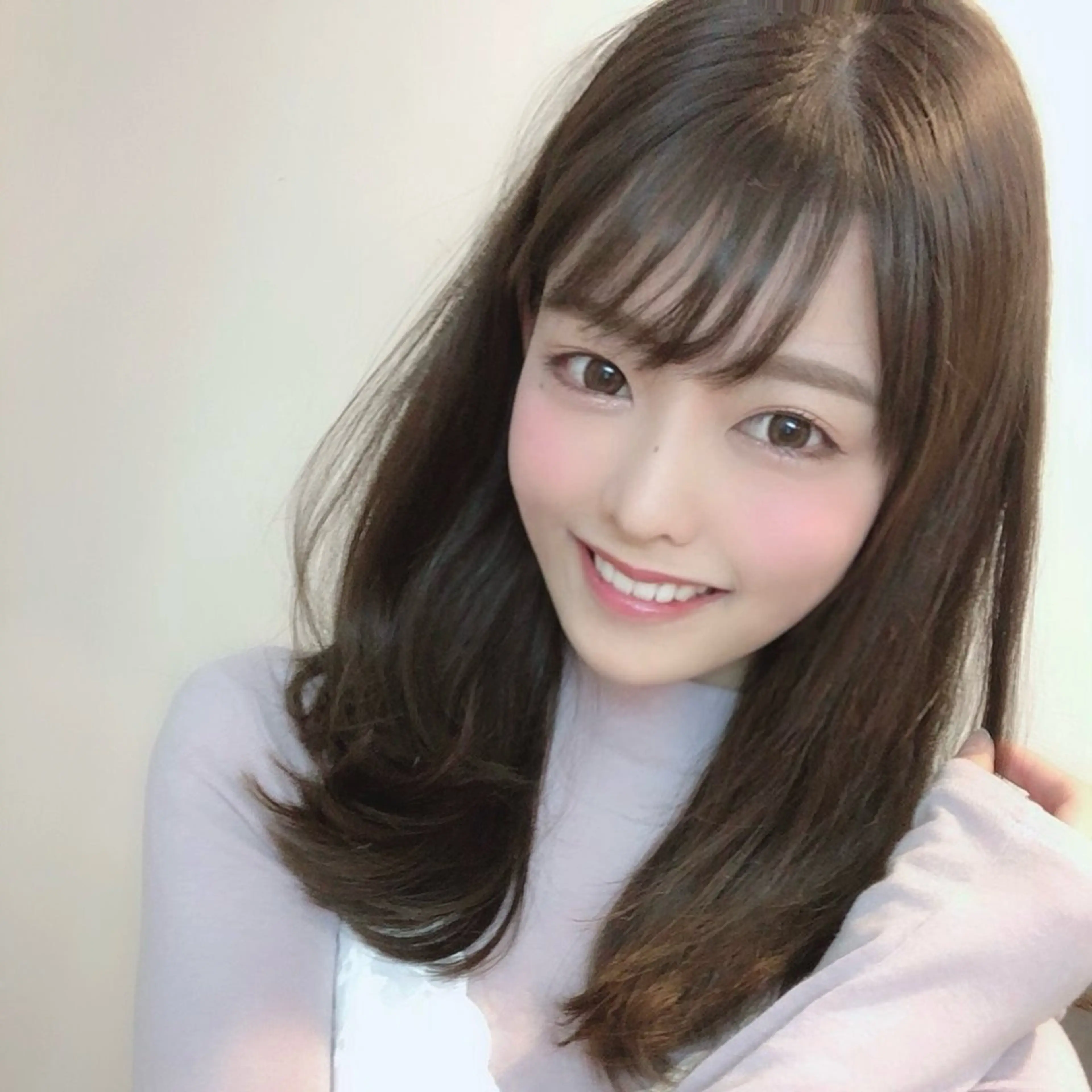 ミディアム ミディアムパーマ ハイライト 髪質改善 レイヤーカット また会いたくなる 美容師【KENTA】のヘアスタイル