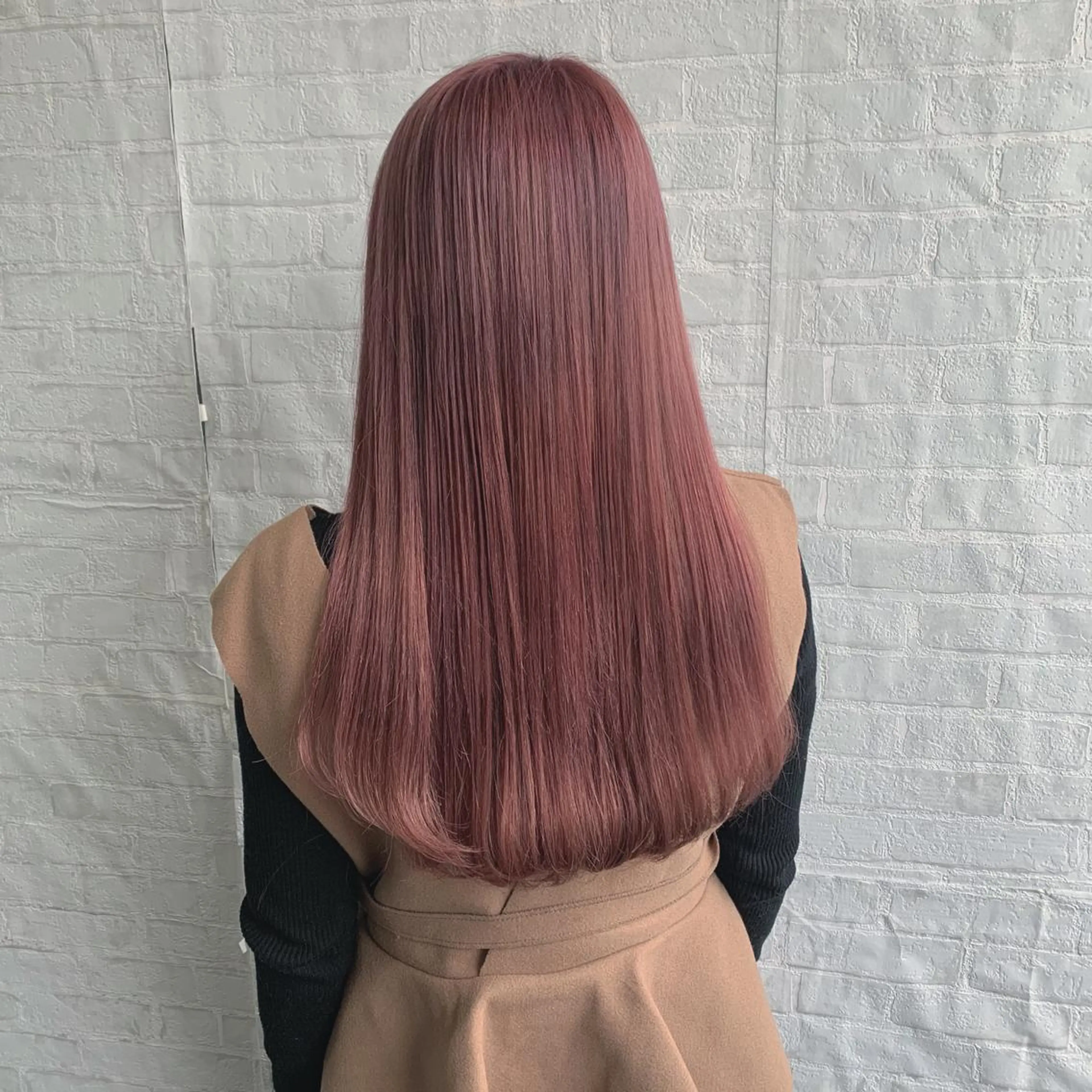 ロング カラー ベージュカラー ピンクカラー ピンクベージュ ヘアカラー 袴田 伊代のヘアスタイル