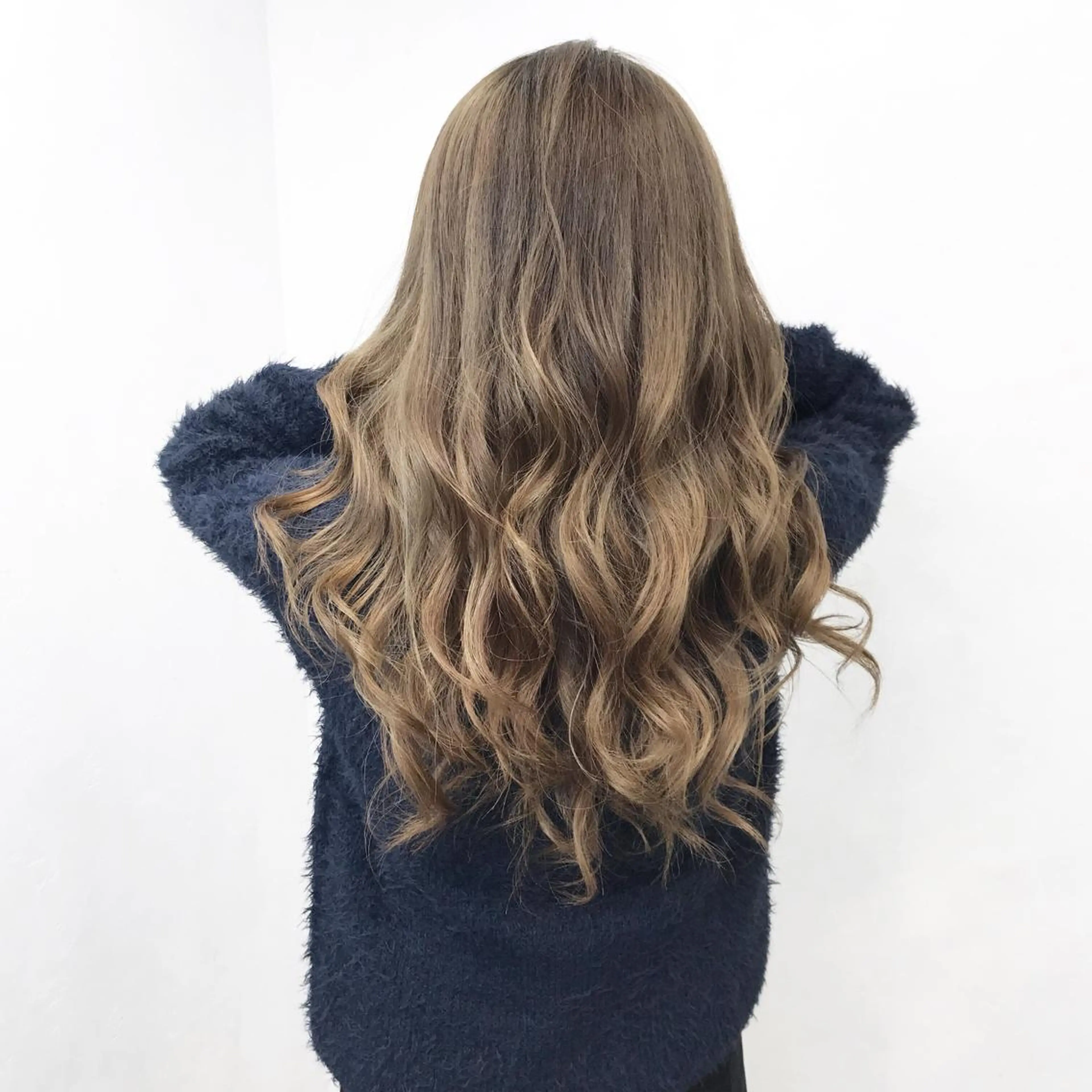 ロング カラー ダブルカラー グレージュ ヘアカラー TATSUYA アートディレクターのヘアスタイル