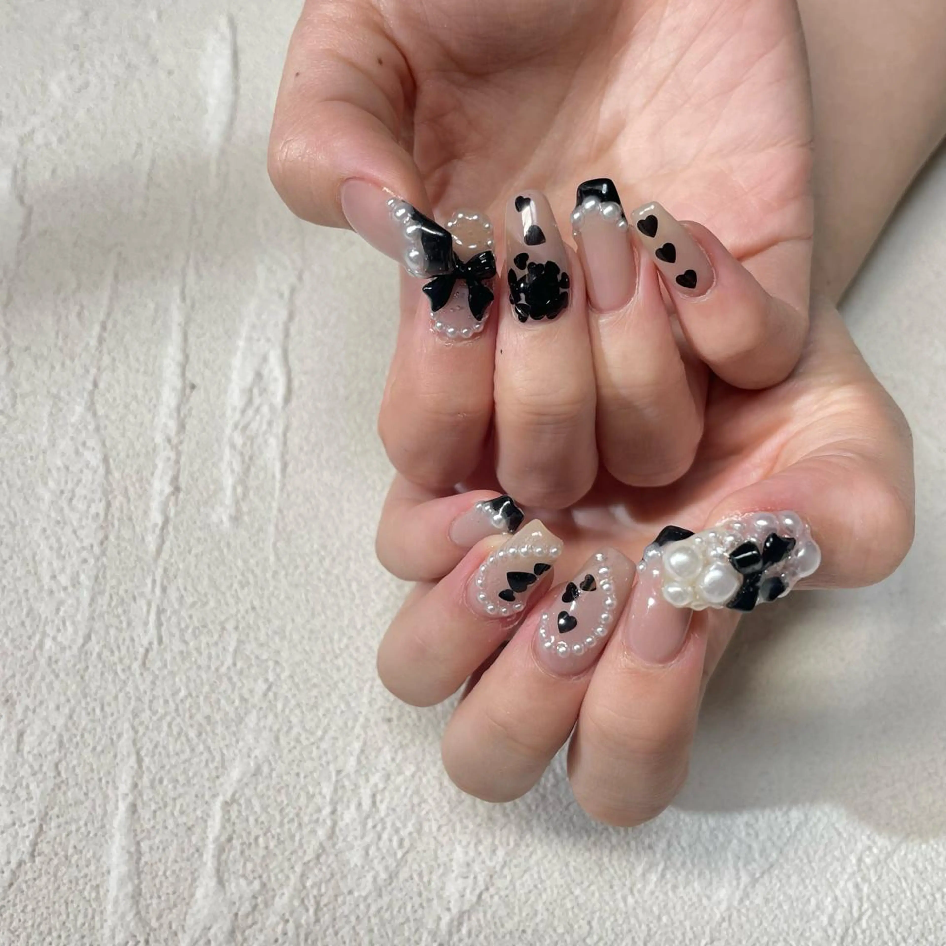 ネイル リボン ハンドネイル Aleum所属・Nail Salon Aleumのネイルデザイン