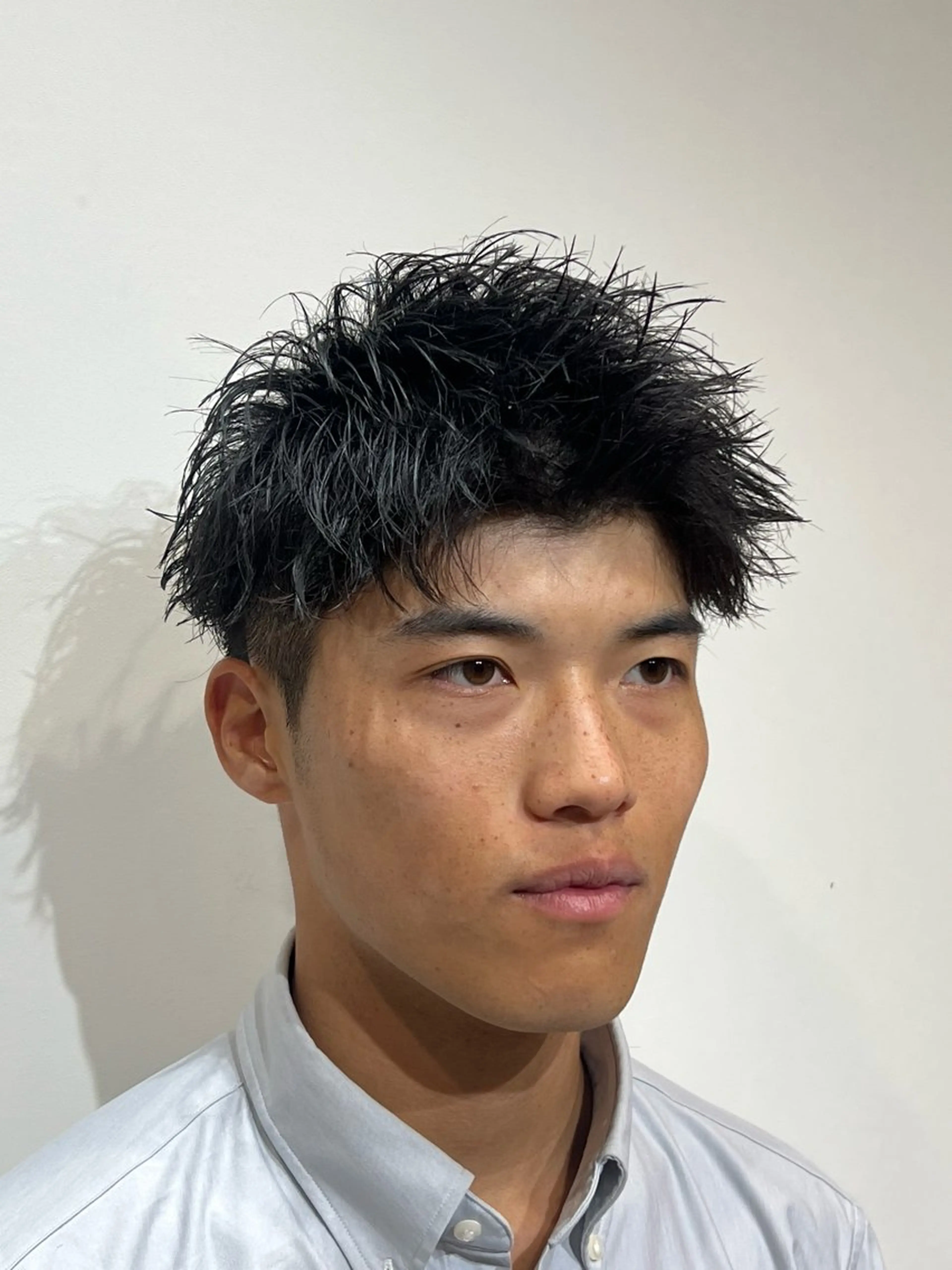 ショート パーマ メンズ アップバング メンズパーマ カット パーマ ⚡️メンズ特化美容師 ⭐️小倉大和⭐️のヘアスタイル