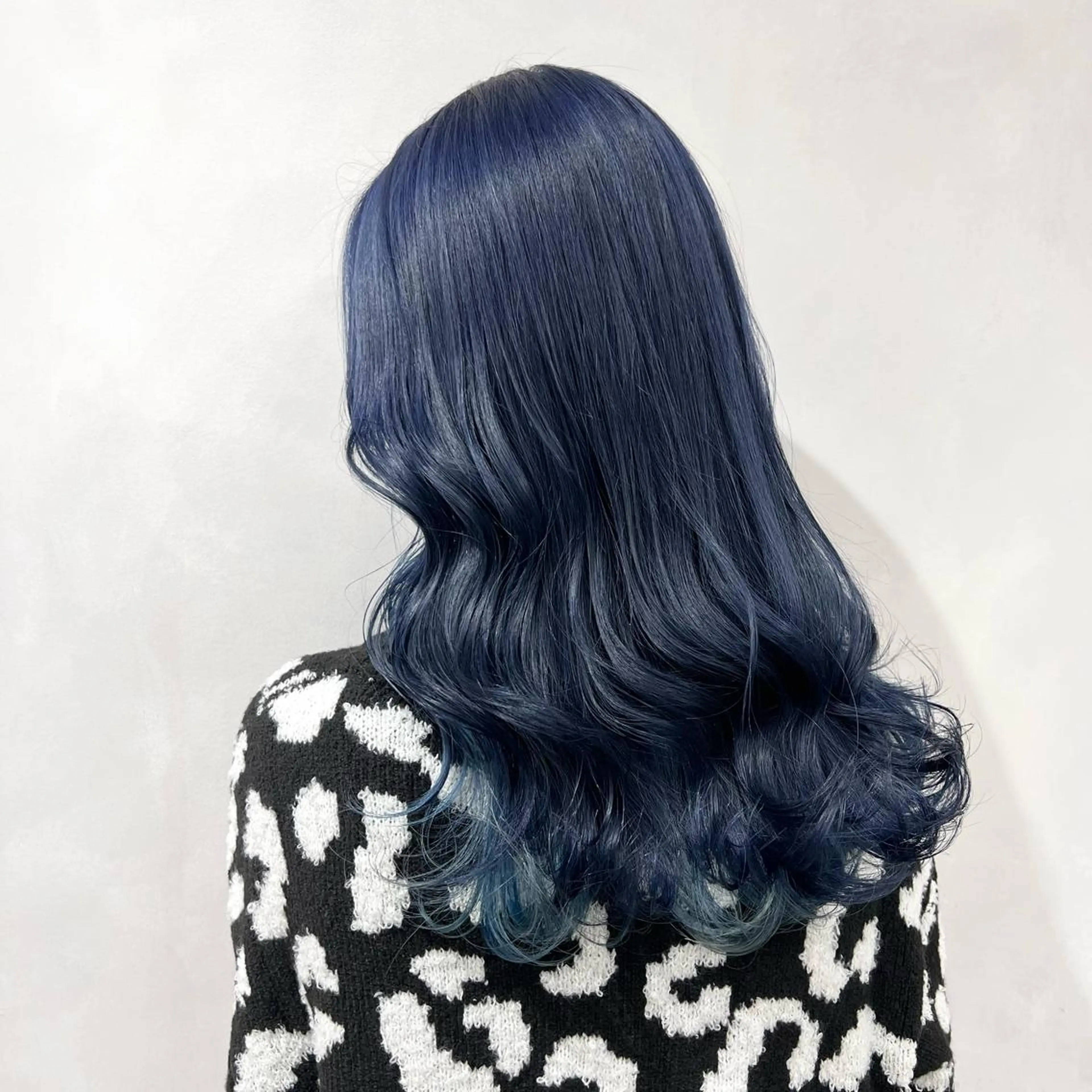 ロング カラー ブリーチ ケアブリーチ ダブルカラー ネイビーカラー ヨシンモリ ヘアカラー トリートメント 💖暖色・ハイトーン 🐈みおり💖のヘアスタイル