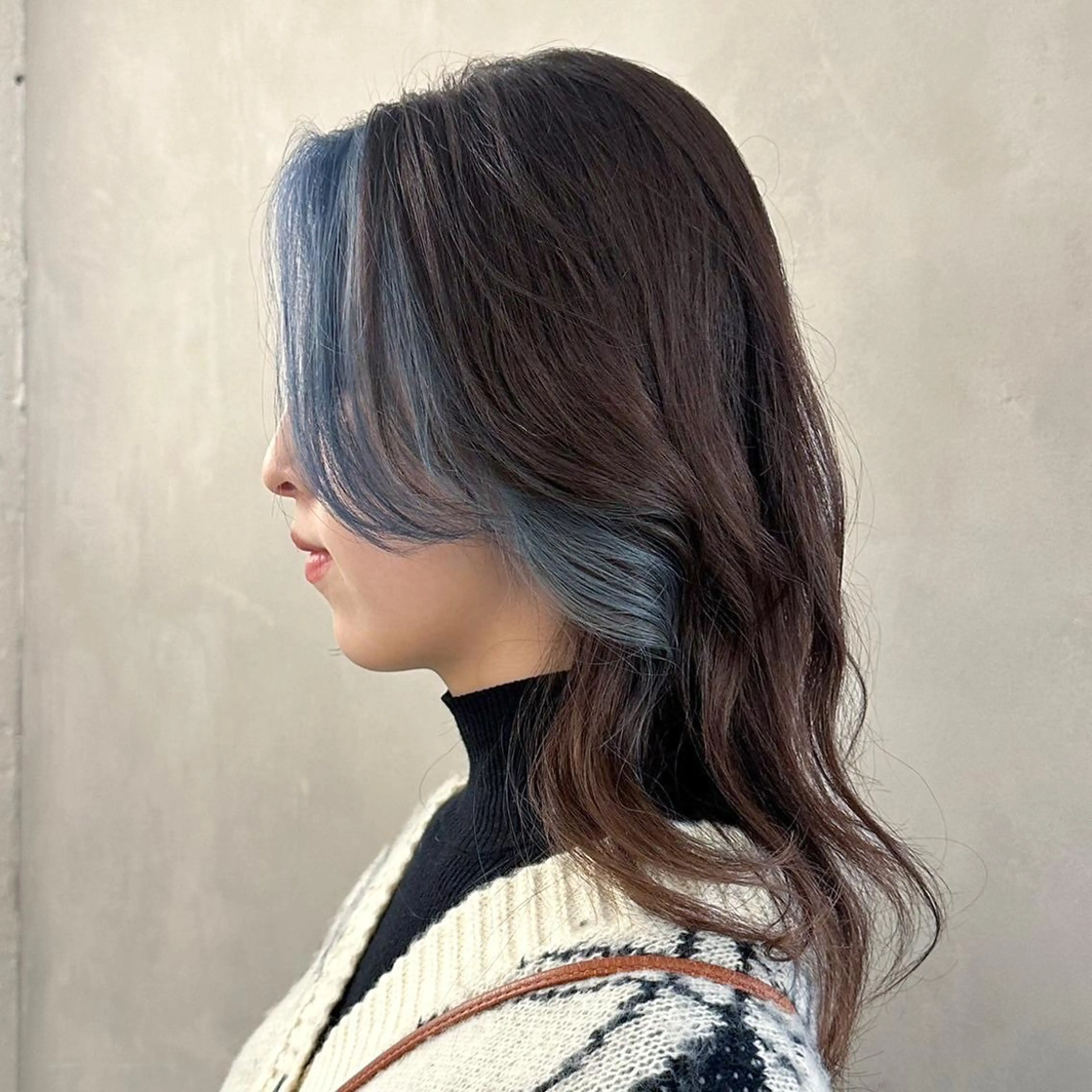ミディアム カラー ミストバング  フェイスフレーミング インナーカラー MOE 🌙新宿三丁目のヘアスタイル