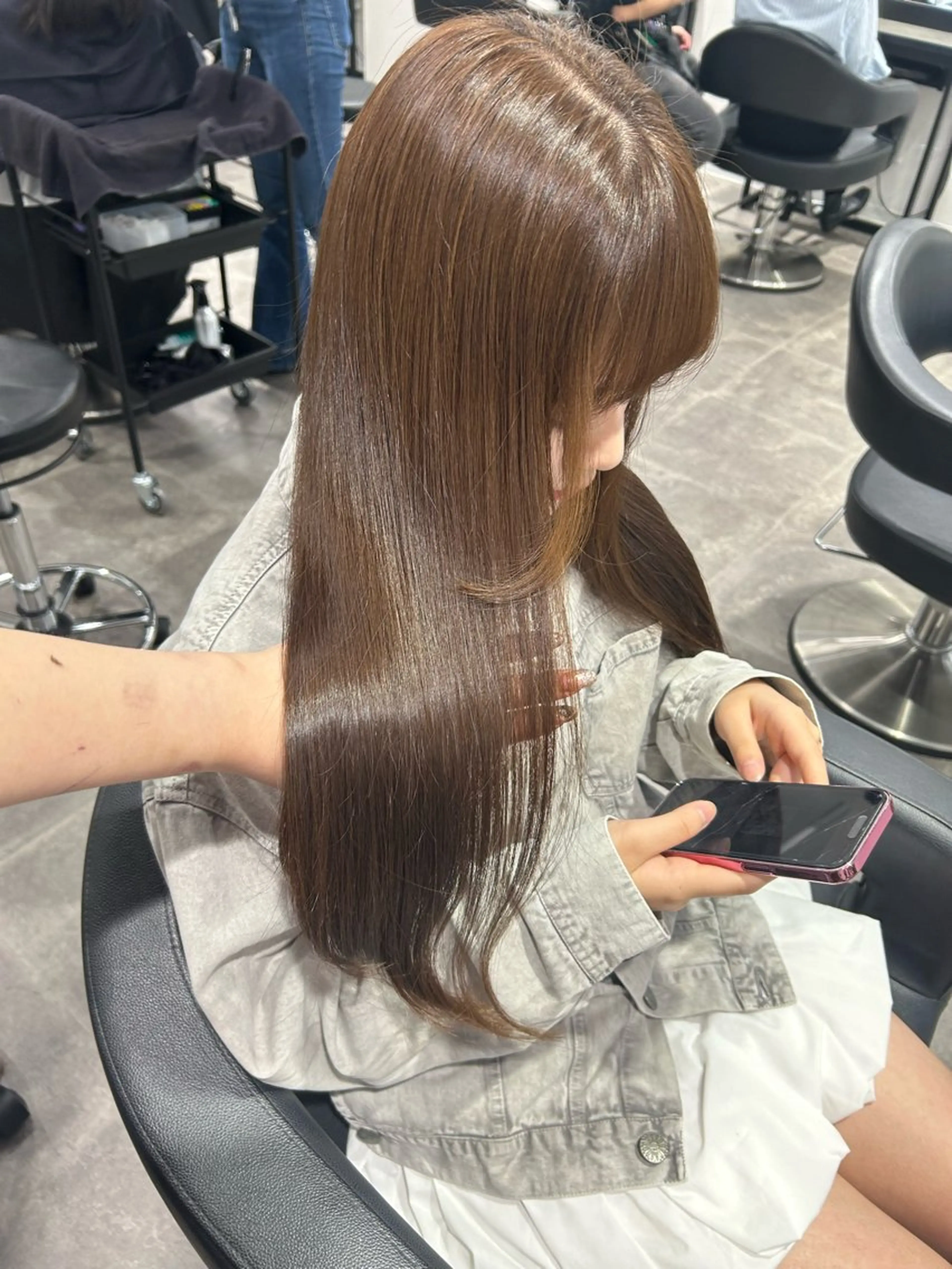 ロング カラー ヘアアレンジ グレージュ ヘアカラー トリートメント ヘアセット 💗うる艶モテ髪 💗髪質改善✨🫧のヘアスタイル