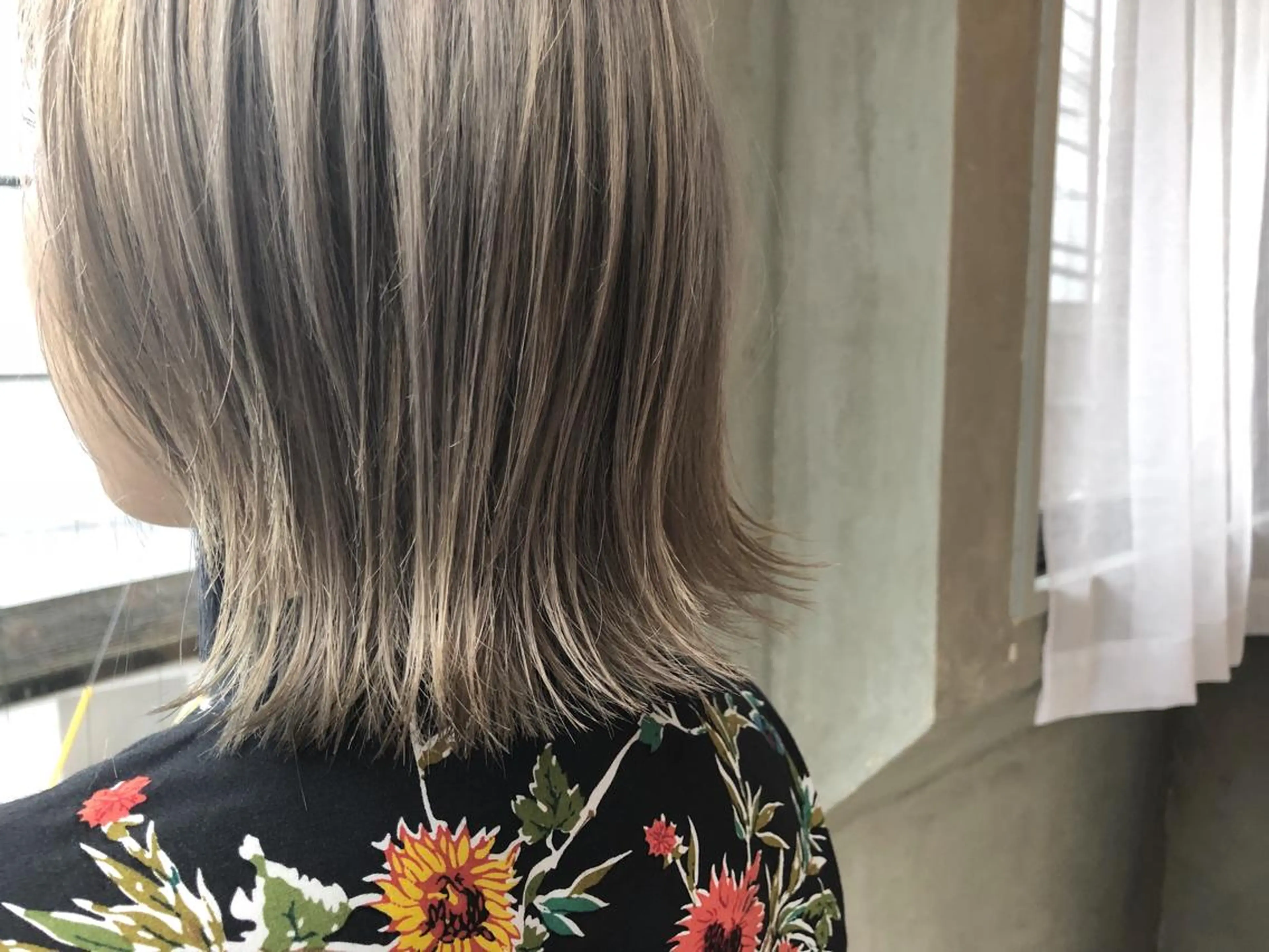ミディアム カラー カット ヘアカラー 岡本 一平のヘアスタイル