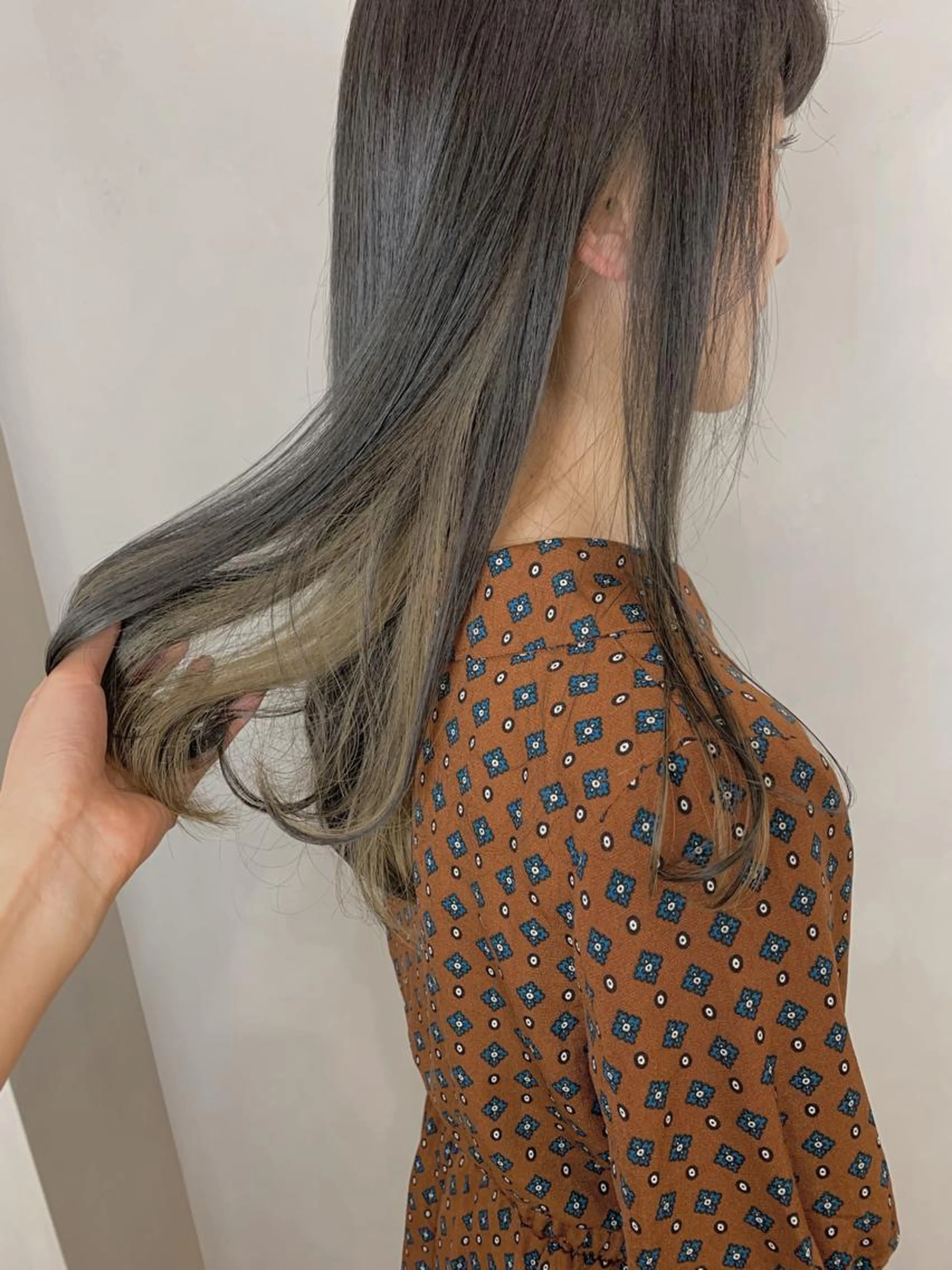 人気no1💇🏼‍♀️イヤリング、インナーカラー＆フルカラー&カット🌿フレーミング🆗の写真