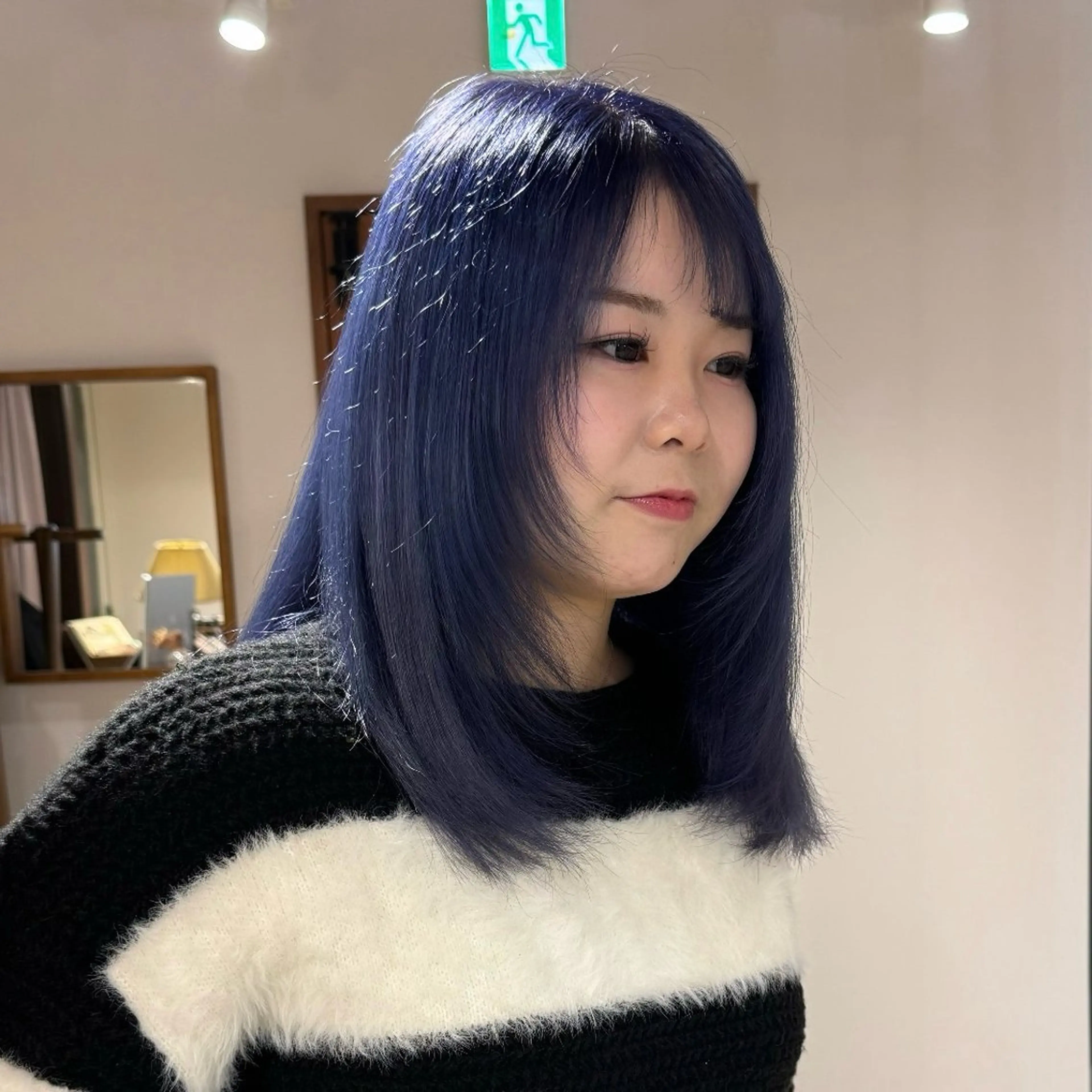 カラー ブルーカラー ブルーバイオレット バイオレットカラー カット ヘアカラー トリートメント 優梨 EIGHT💞のヘアスタイル