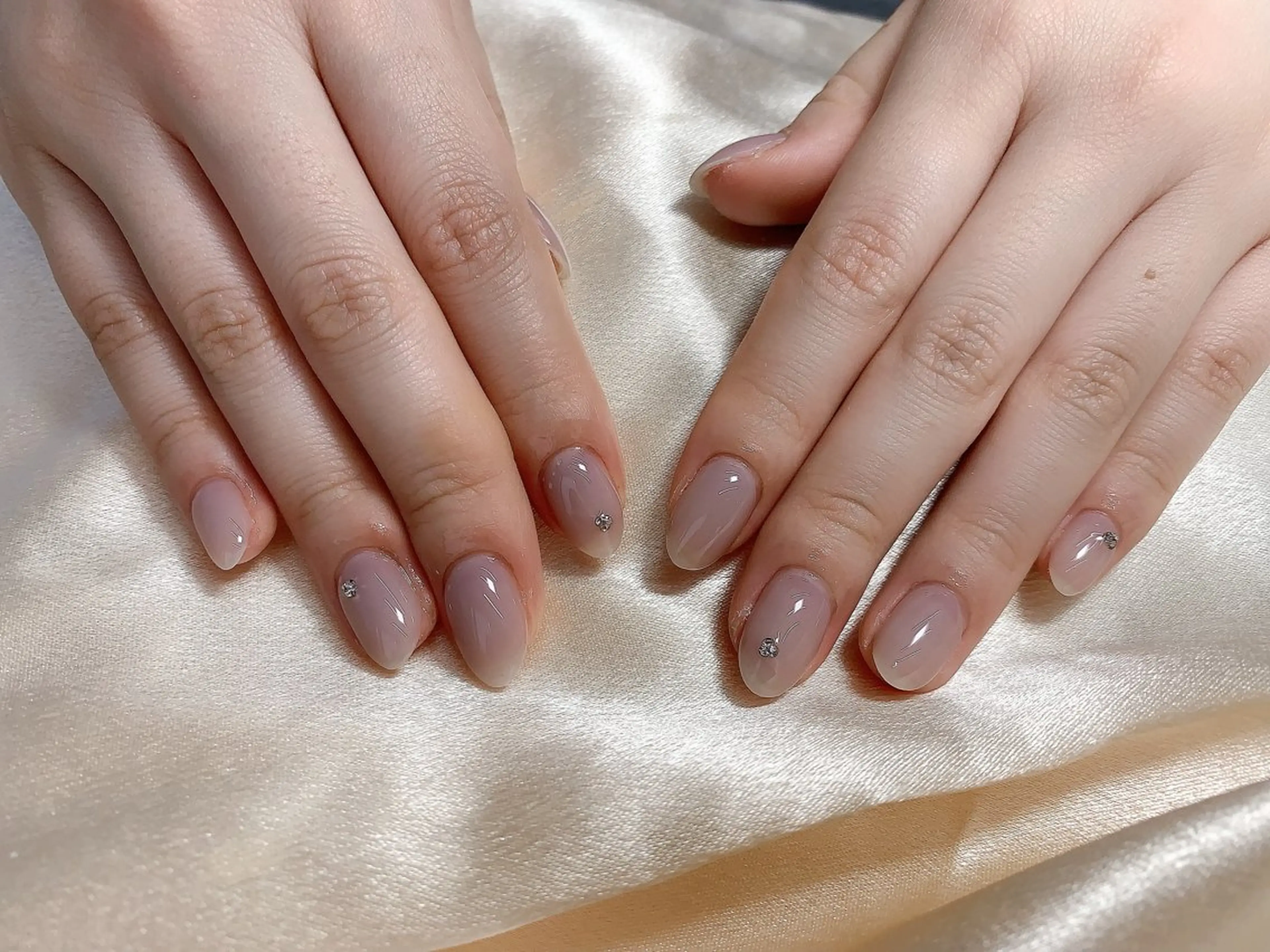 ネイル シンプルネイル チョウ カンのネイルデザイン