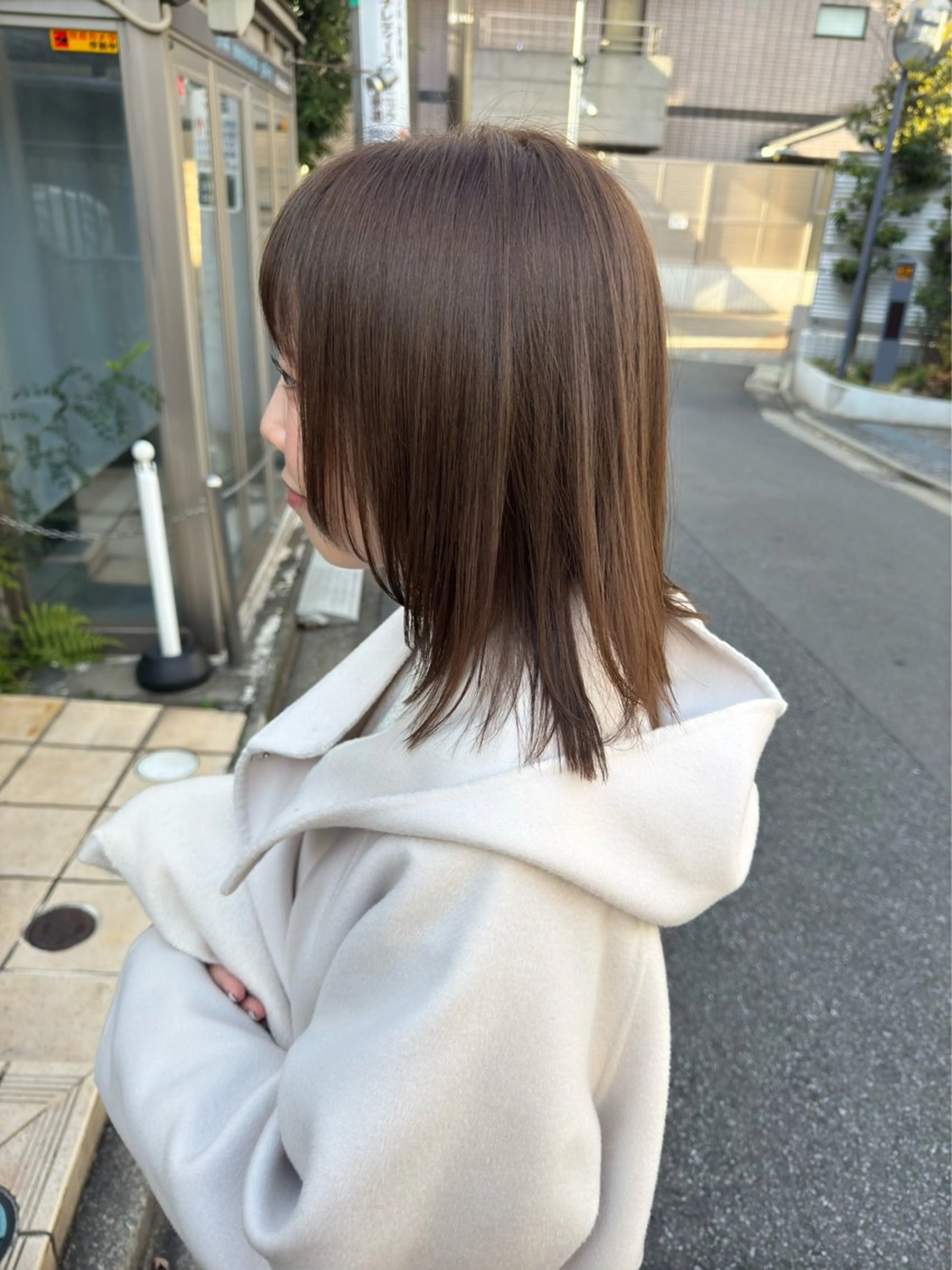 ミディアム カラー 顔まわりレイヤー 顔周りカット レイヤーカット カット ヘアカラー 似合わせモテヘア Akari🦢🖤のヘアスタイル