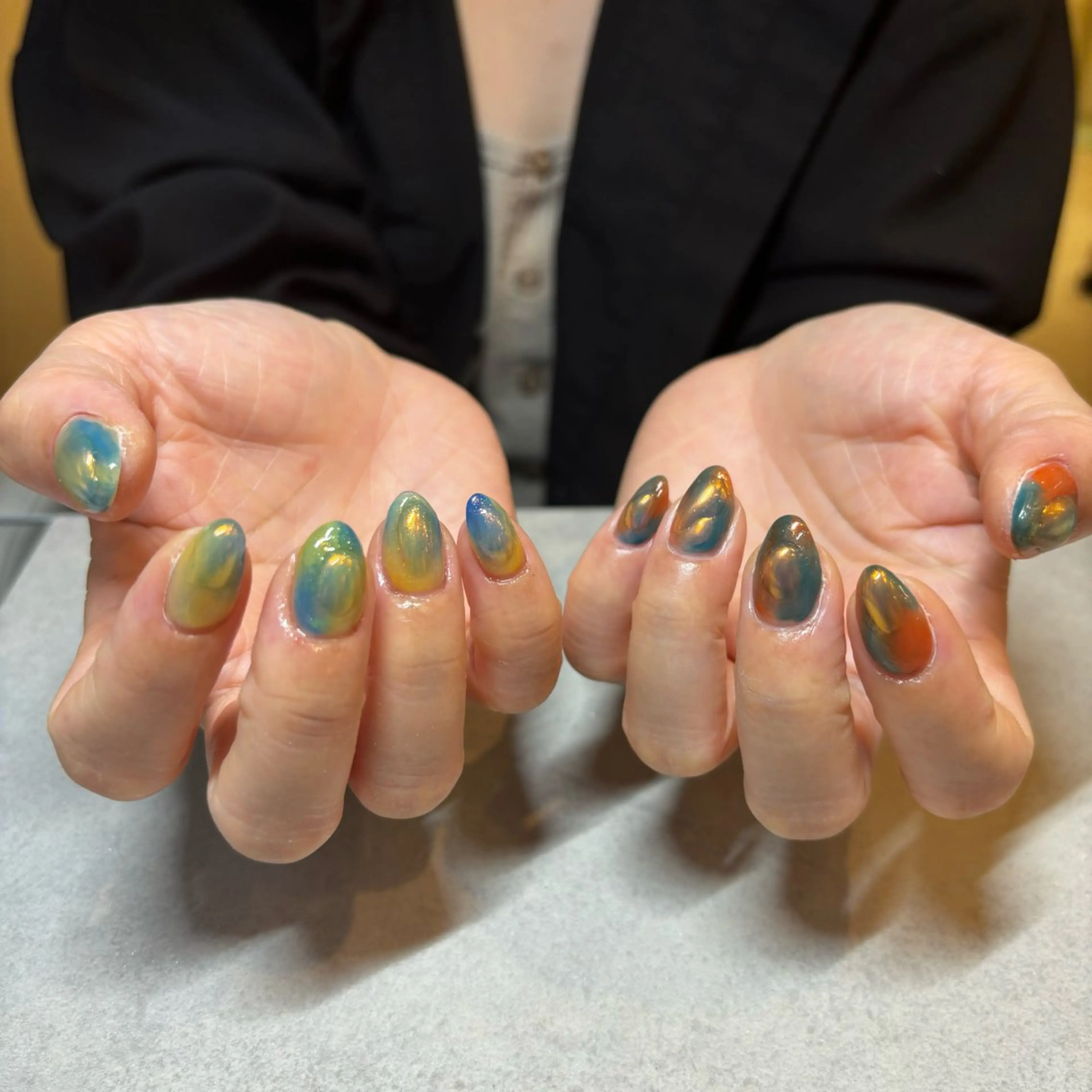 ネイル オーロラネイル 大理石ネイル(マーブル) pomy nail 池袋店所属・akane .hのネイルデザイン