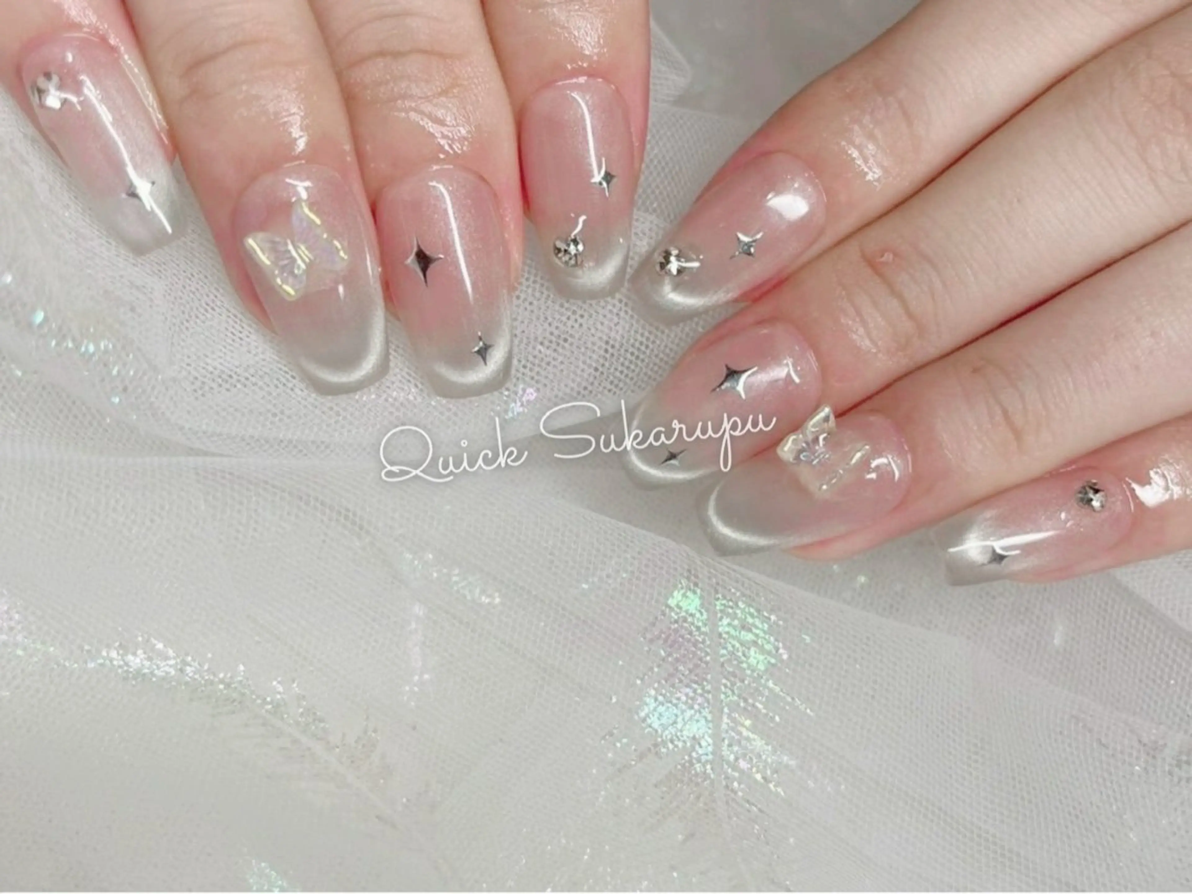 ミディアム ハンドネイル Quick Sukarupu 高田馬場店所属・Quick Sukarupuのネイルデザイン
