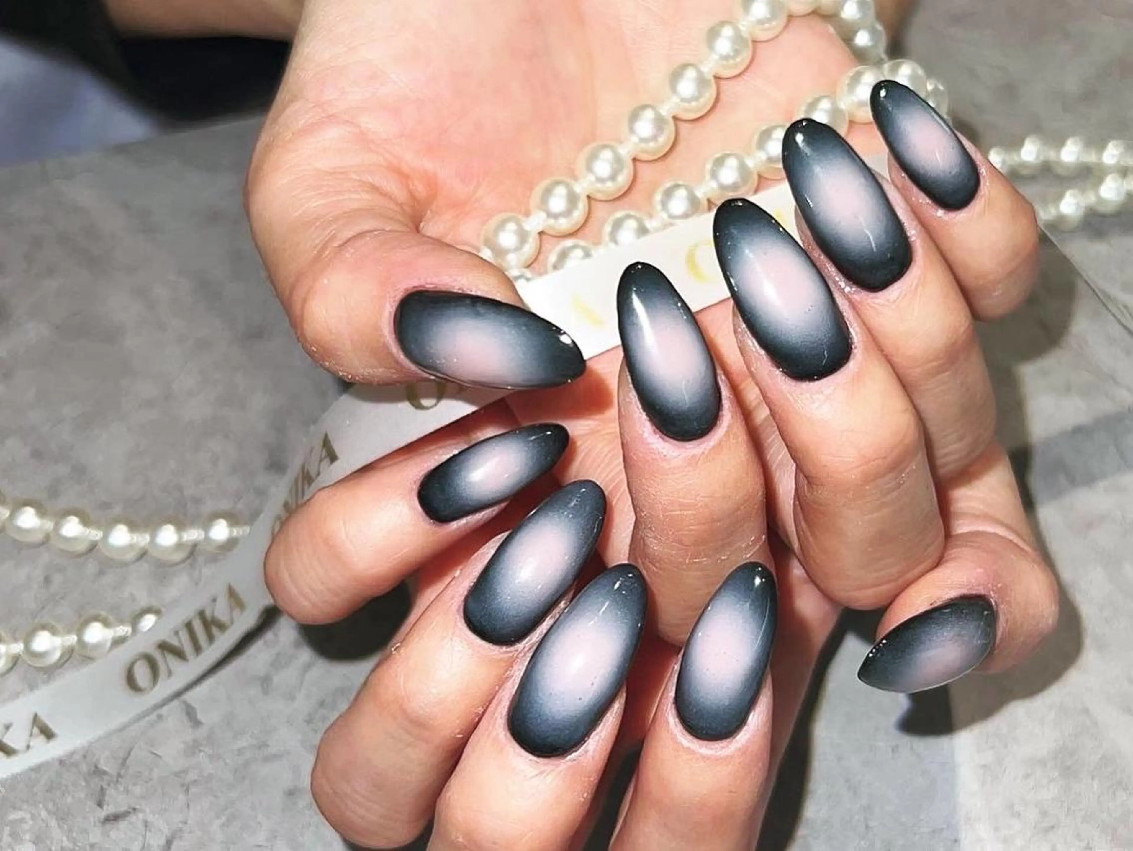 ミディアム ONIKA Nail 青山通り店所属・ONIKA Nail 表参道A4🦋2分のネイルデザイン