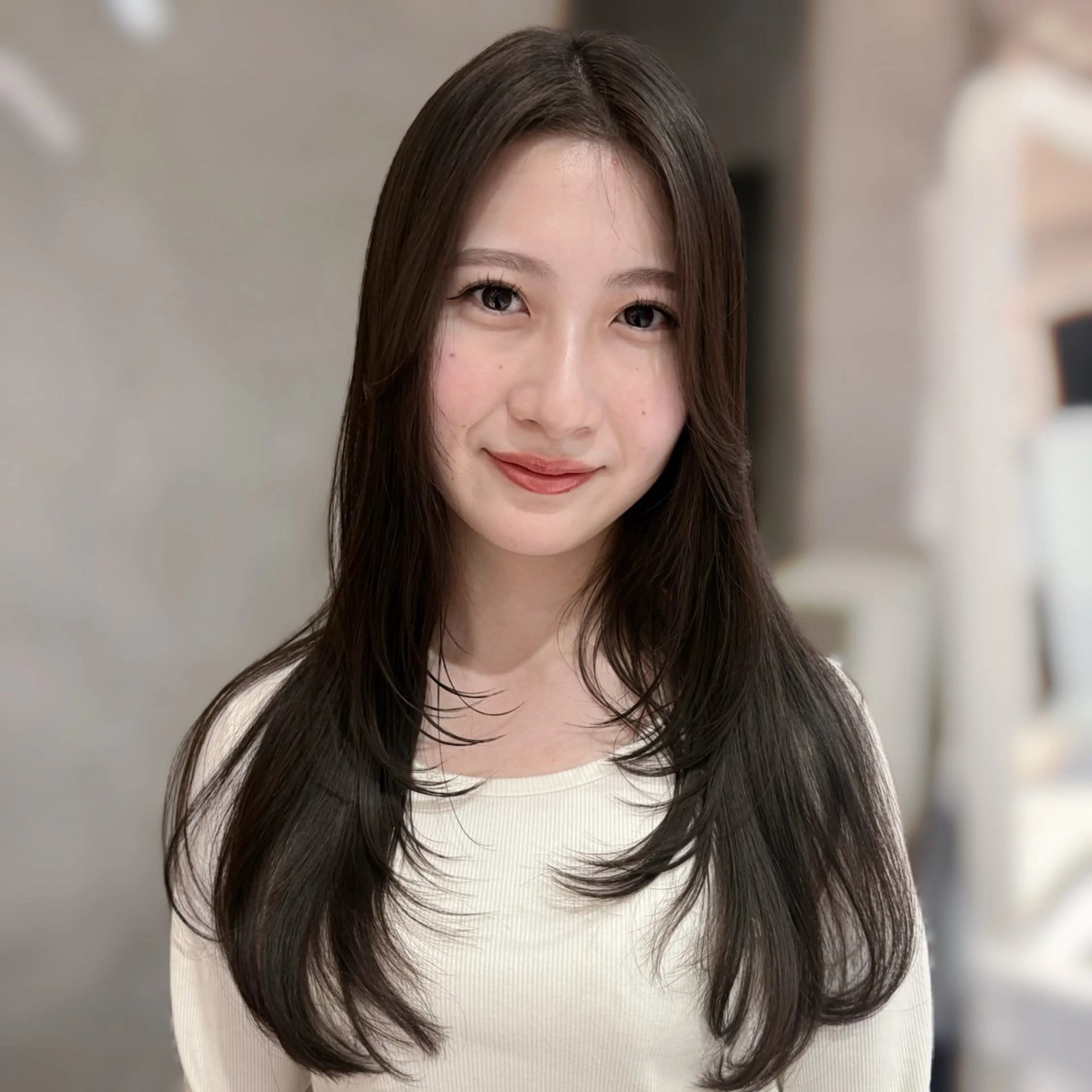 ロング カラー ハイレイヤー レイヤーカット ロング 小顔カット mashu Atoro所属・梅田美容室/レイヤー /ベージュ/miyuのヘアスタイル