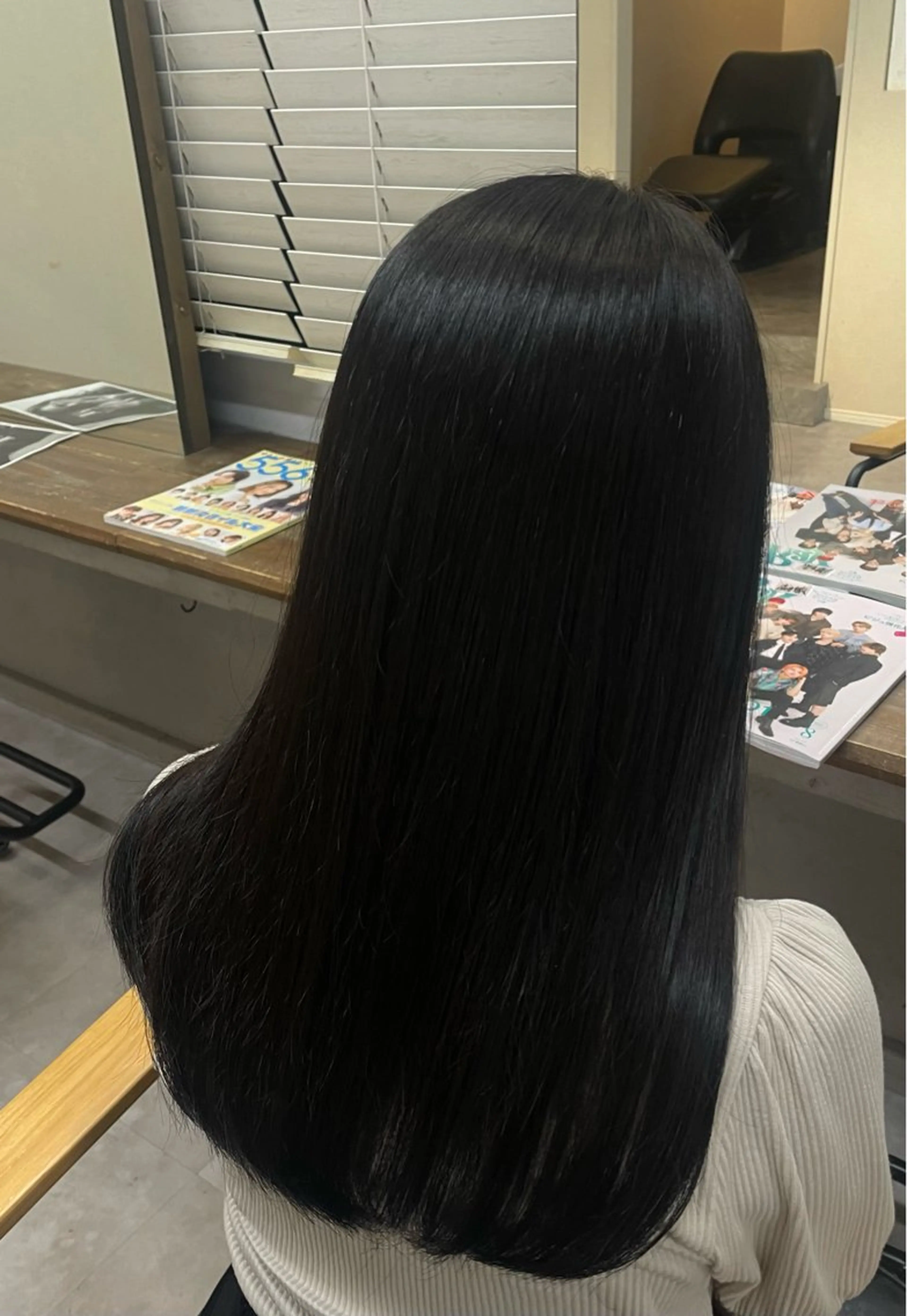 カラー YUE(ユエ)☁️ アユナのヘアスタイル