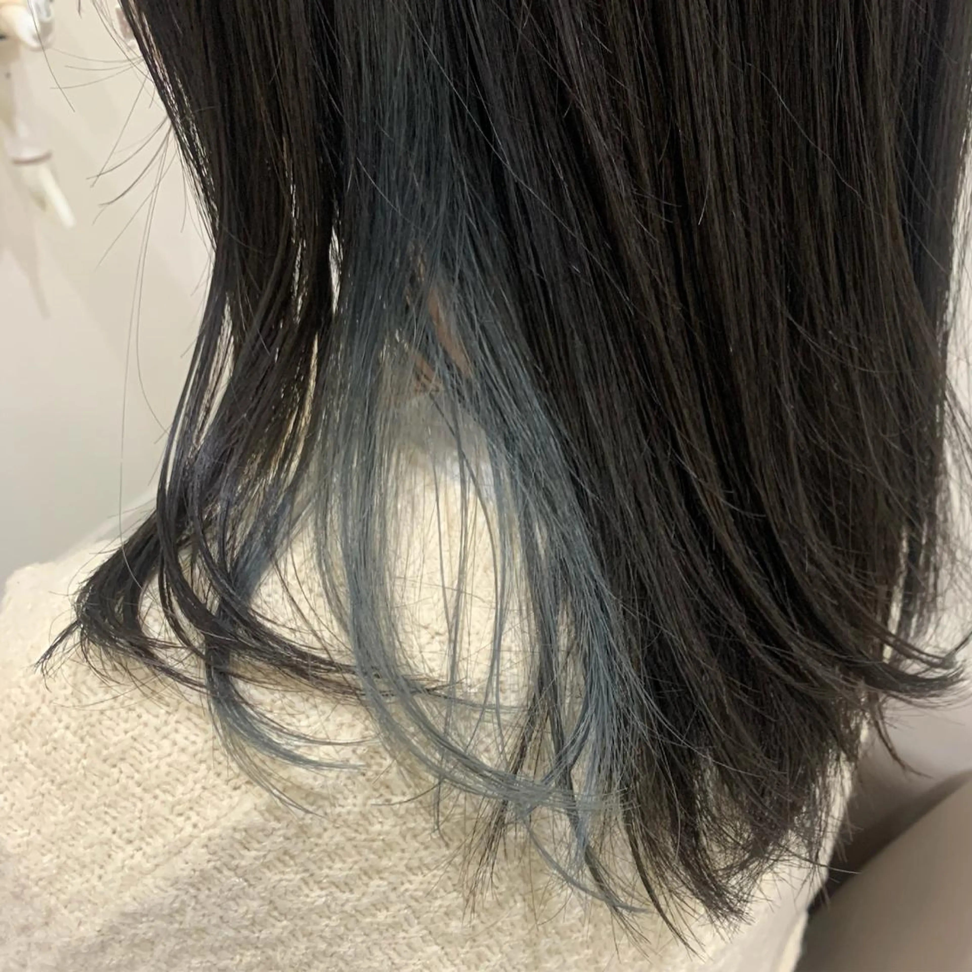 カラー SALOWIN    銀座RAY 2所属・yamashika honokaのヘアスタイル