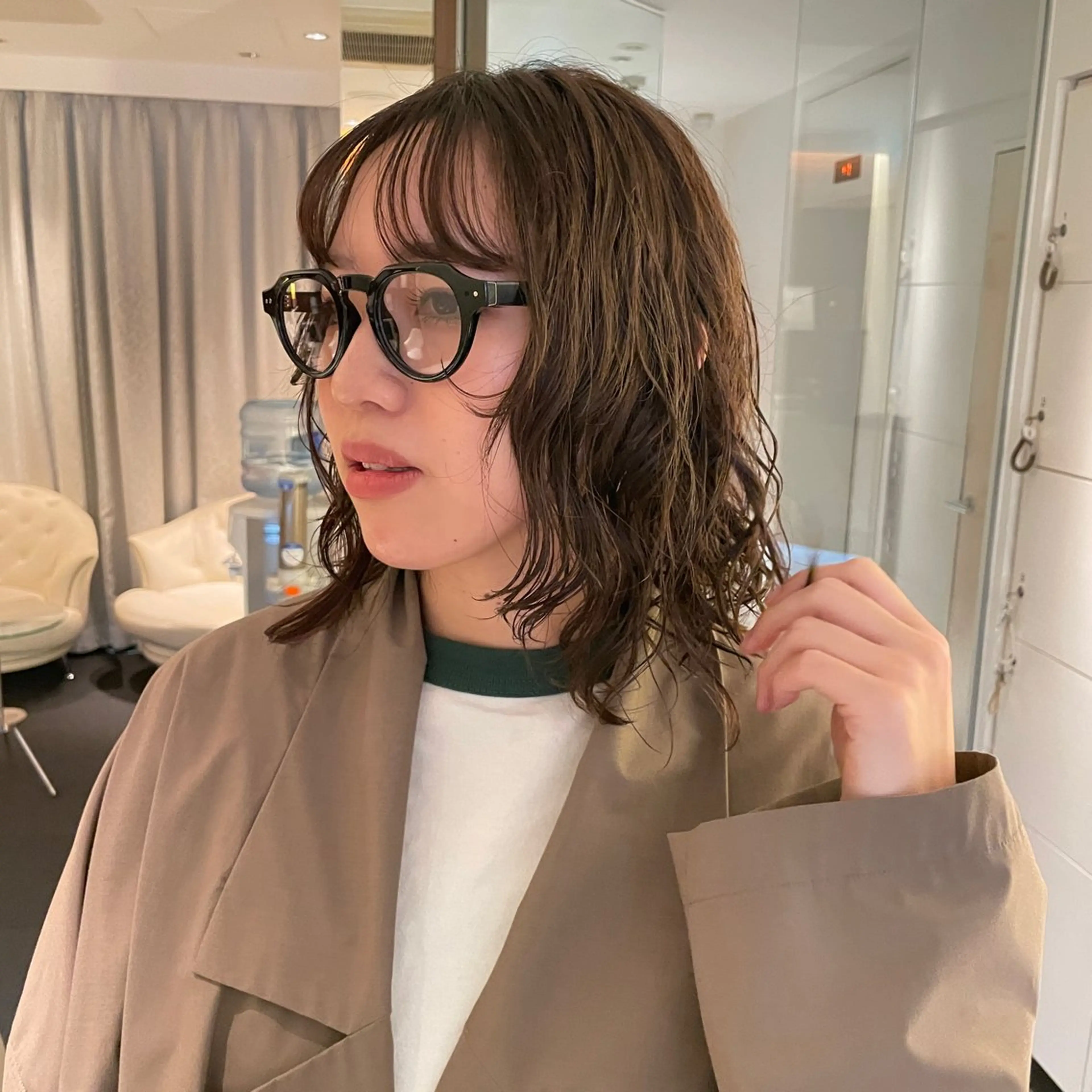 セミロング セミロングパーマ 顔まわりレイヤー レイヤーカット モデル募集/清水 レイヤーパーマのヘアスタイル