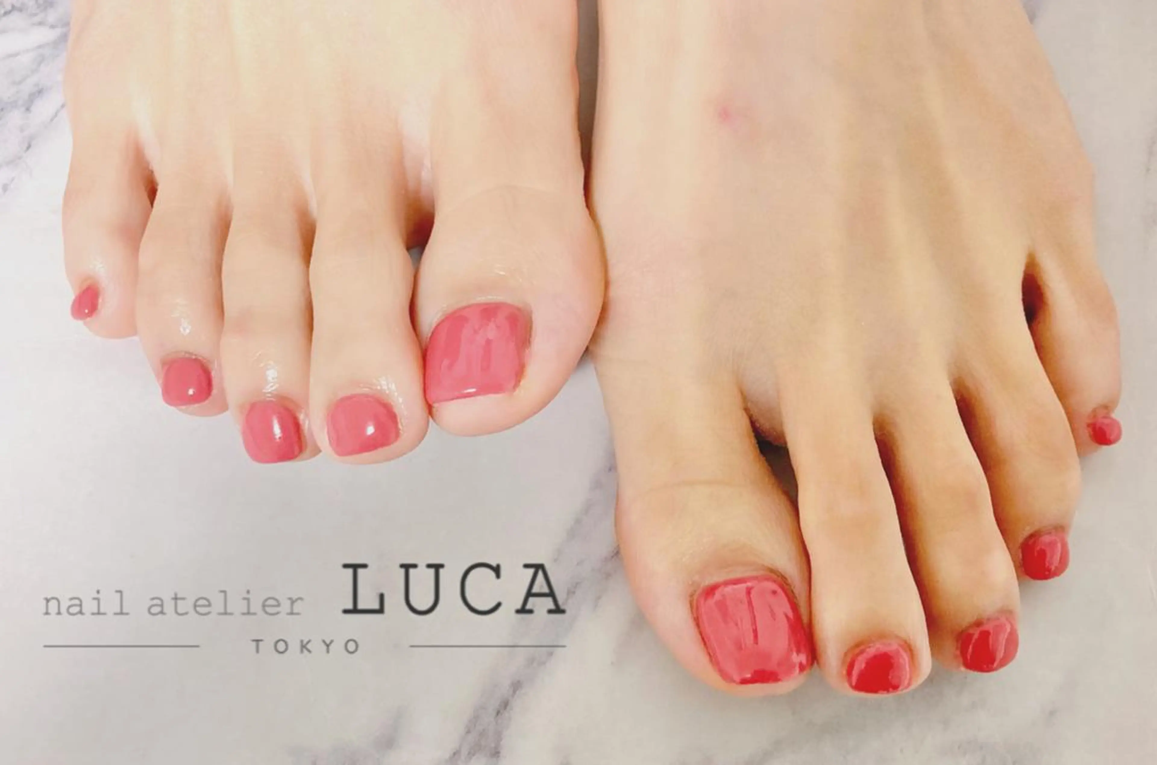 ネイル フットネイル ジェルネイル パラジェル ピンク ネイルアトリエルカ スタッフのネイルデザイン