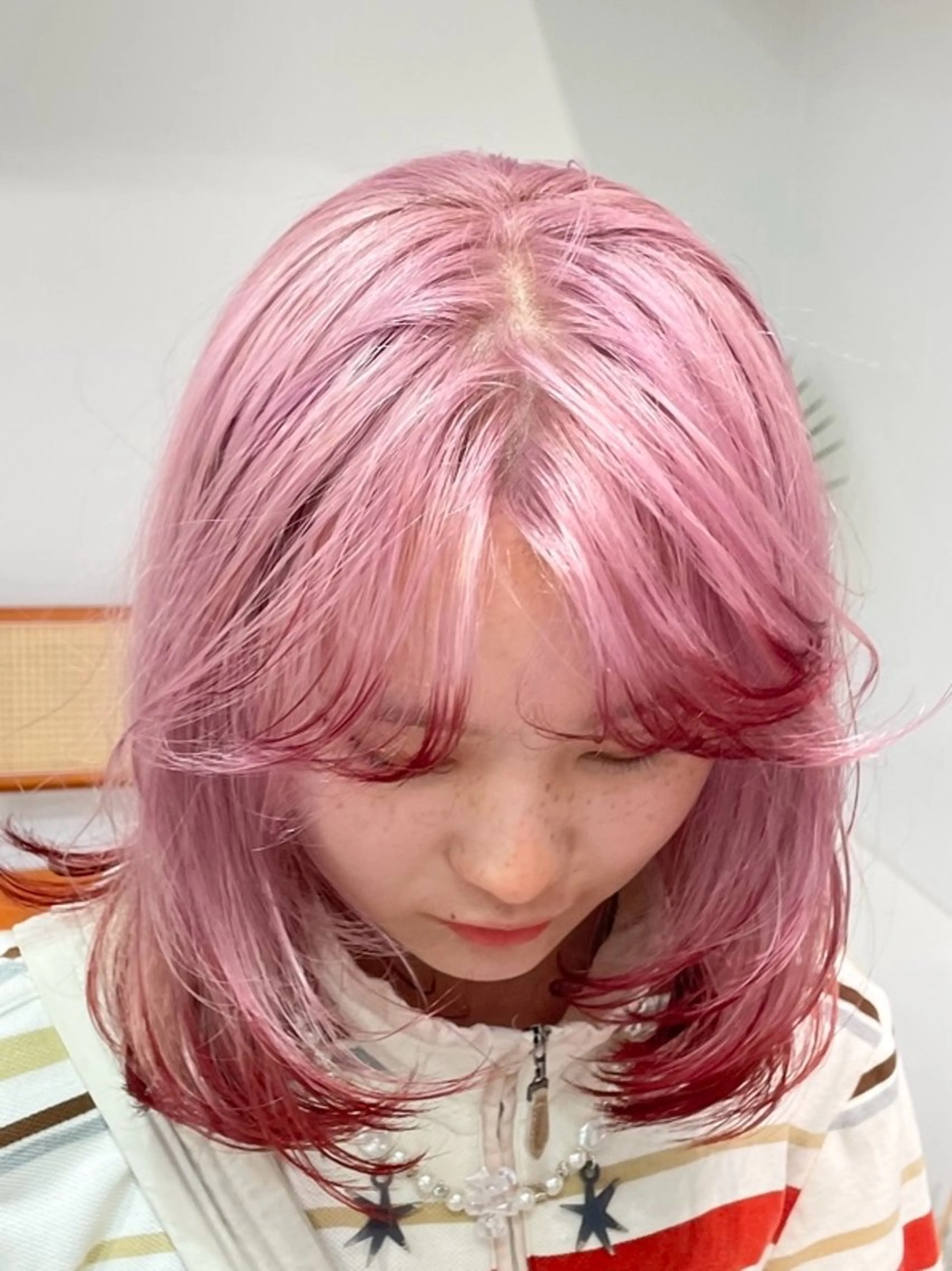 セミロング カラー ヘアアレンジ ヘアカラー トリートメント ハイトーン/デザイン カラー/あおいのヘアスタイル